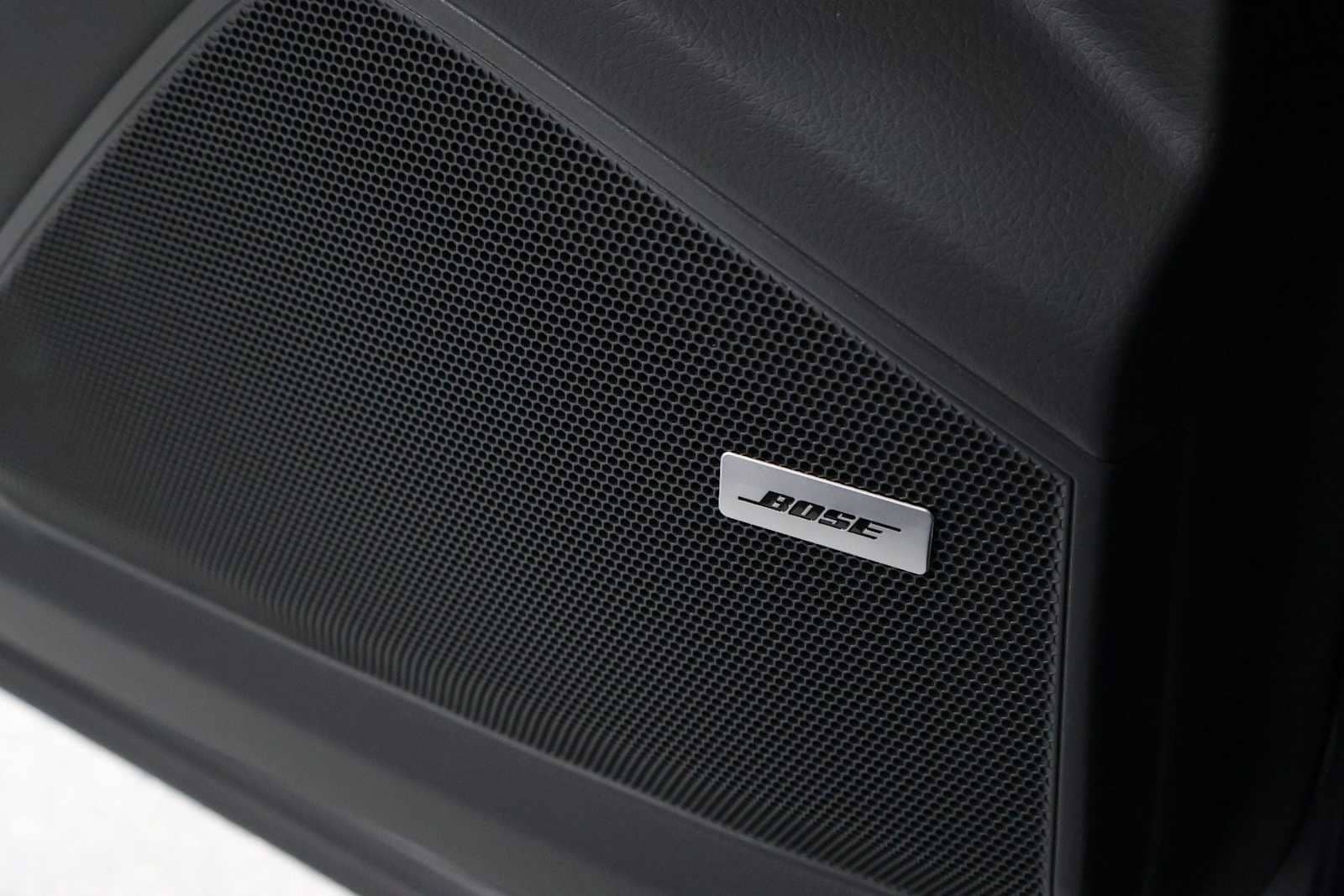 Thumbnail: 2026 Porsche Cayenne - 17