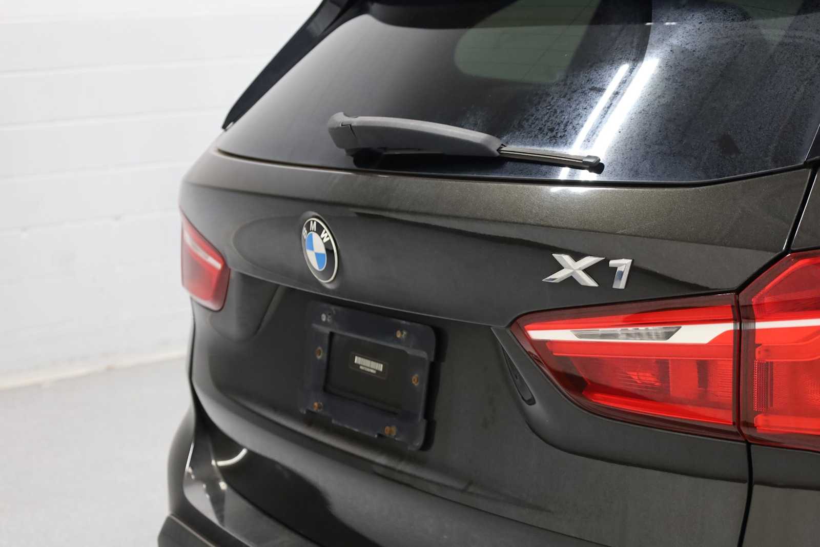 Thumbnail: 2016 BMW X1 - 8