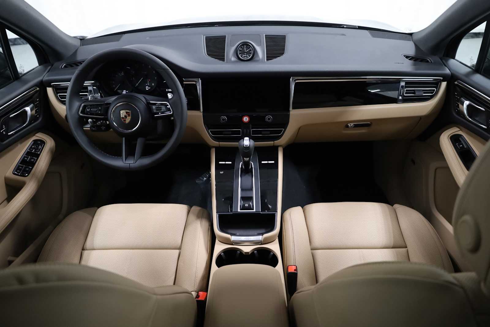 Thumbnail: 2025 Porsche Macan - 26