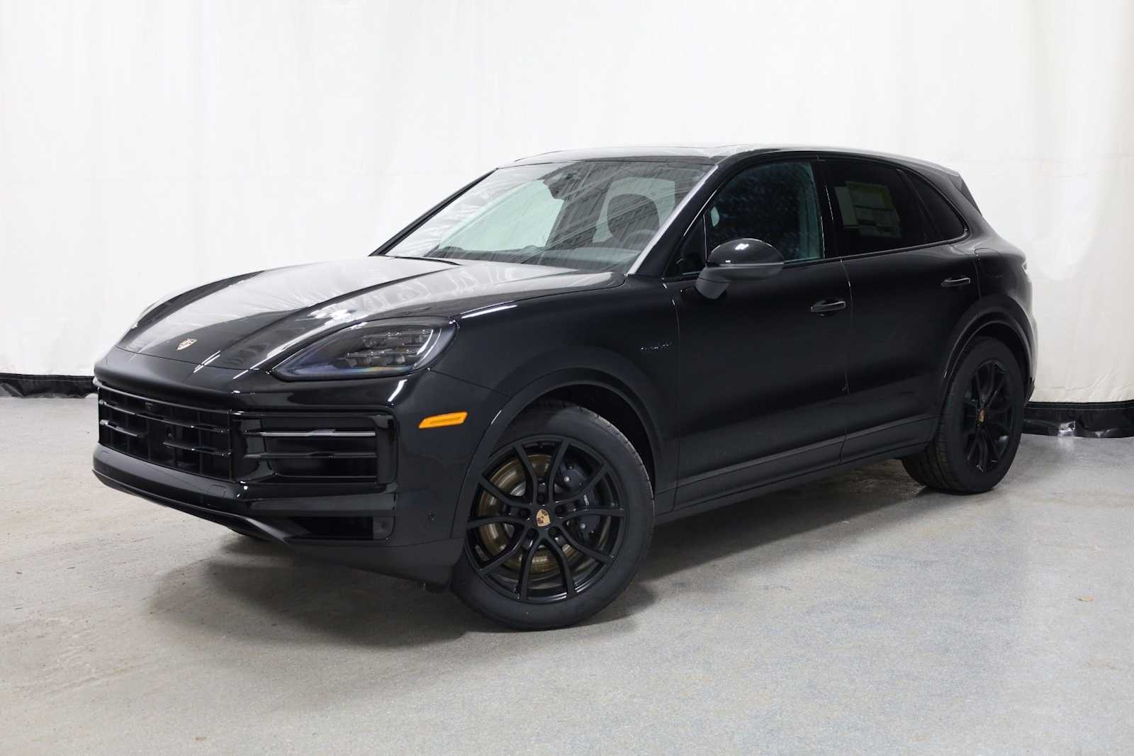 Thumbnail: 2026 Porsche Cayenne - 1