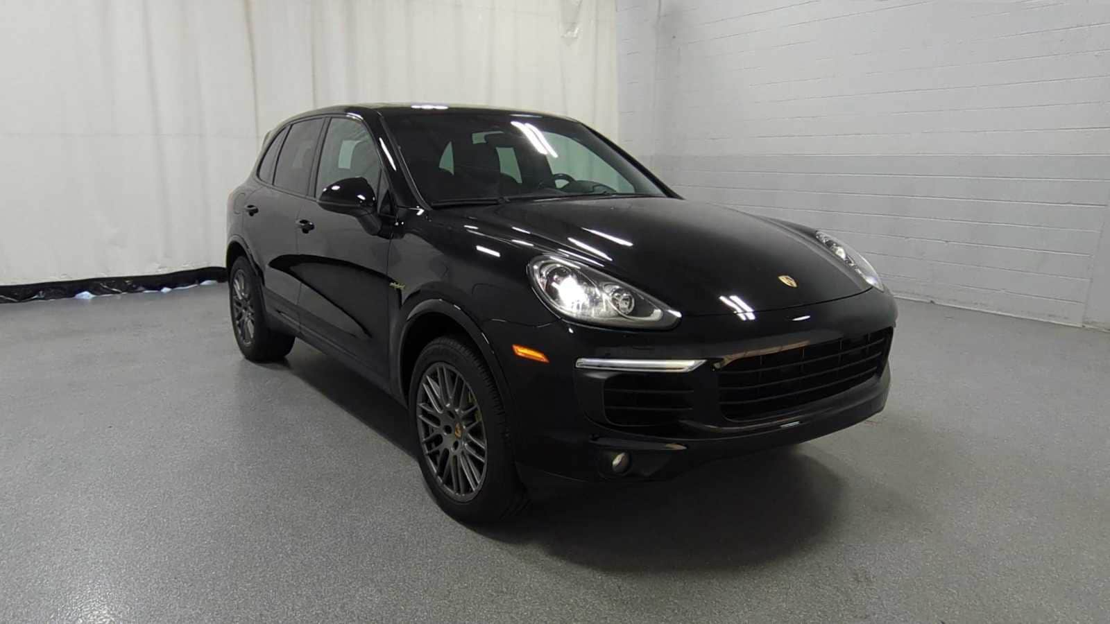 2017 Porsche Cayenne Platinum Edition -
                  Novi, MI