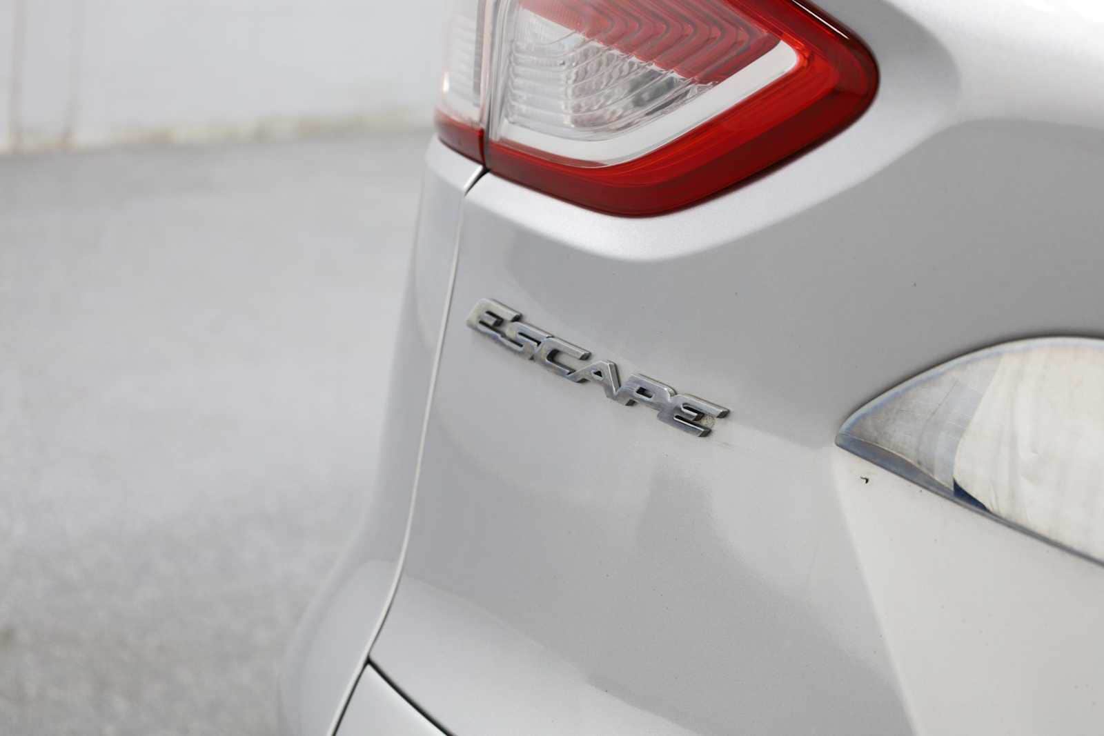 Thumbnail: 2014 Ford Escape - 8