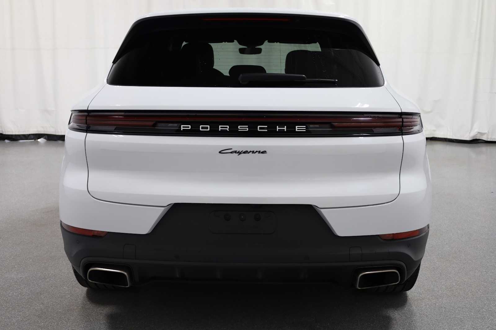 Thumbnail: 2024 Porsche Cayenne - 7