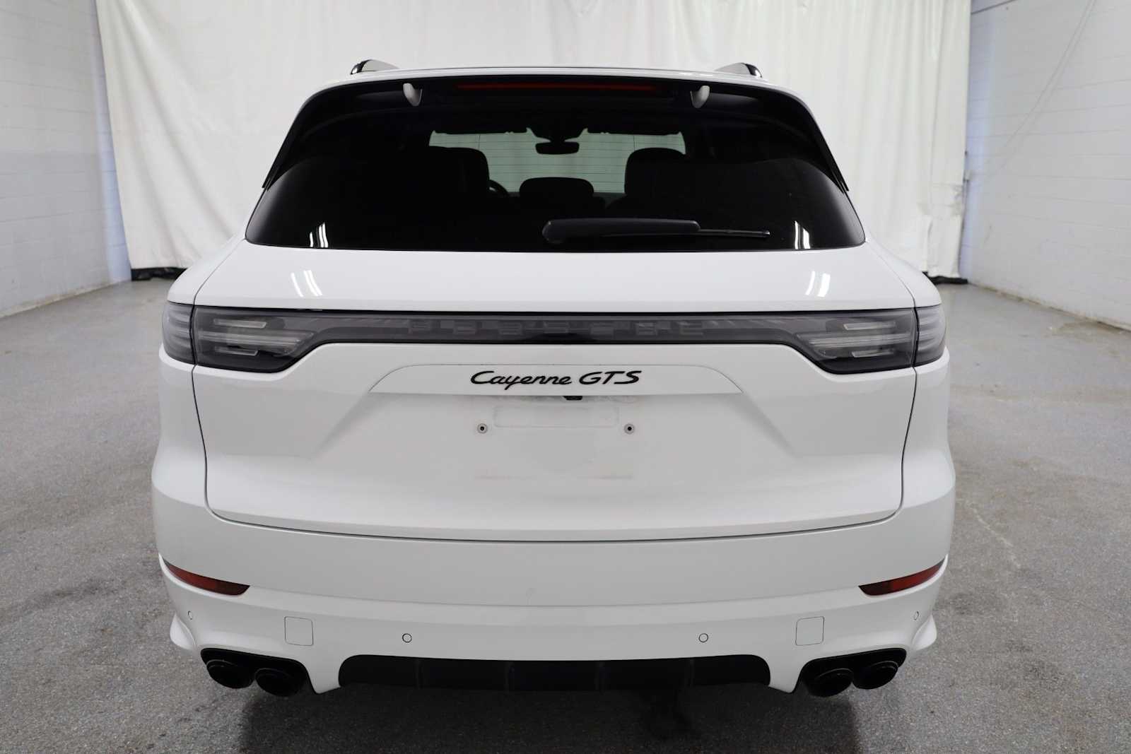 Thumbnail: 2023 Porsche Cayenne - 7