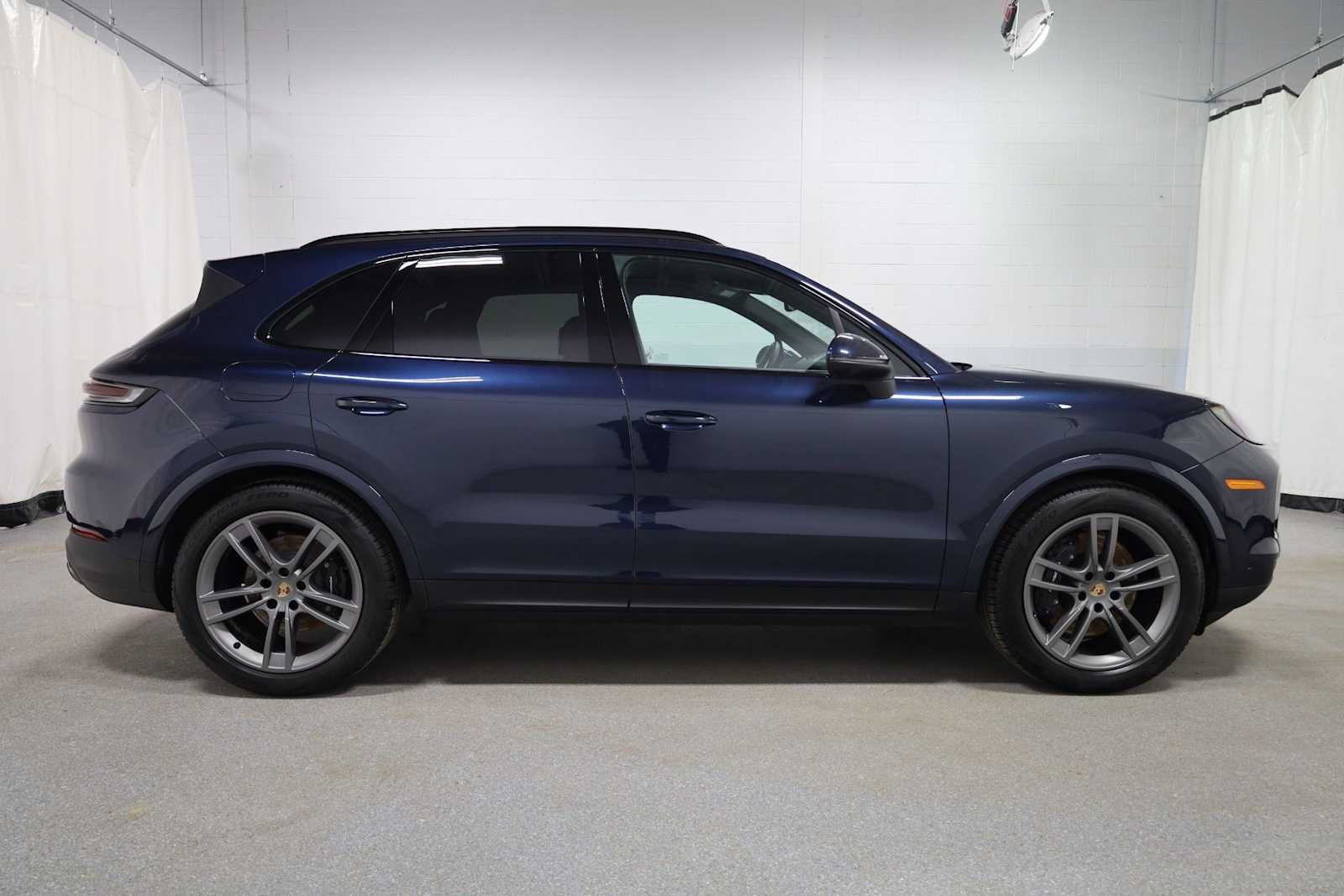 Thumbnail: 2025 Porsche Cayenne - 10