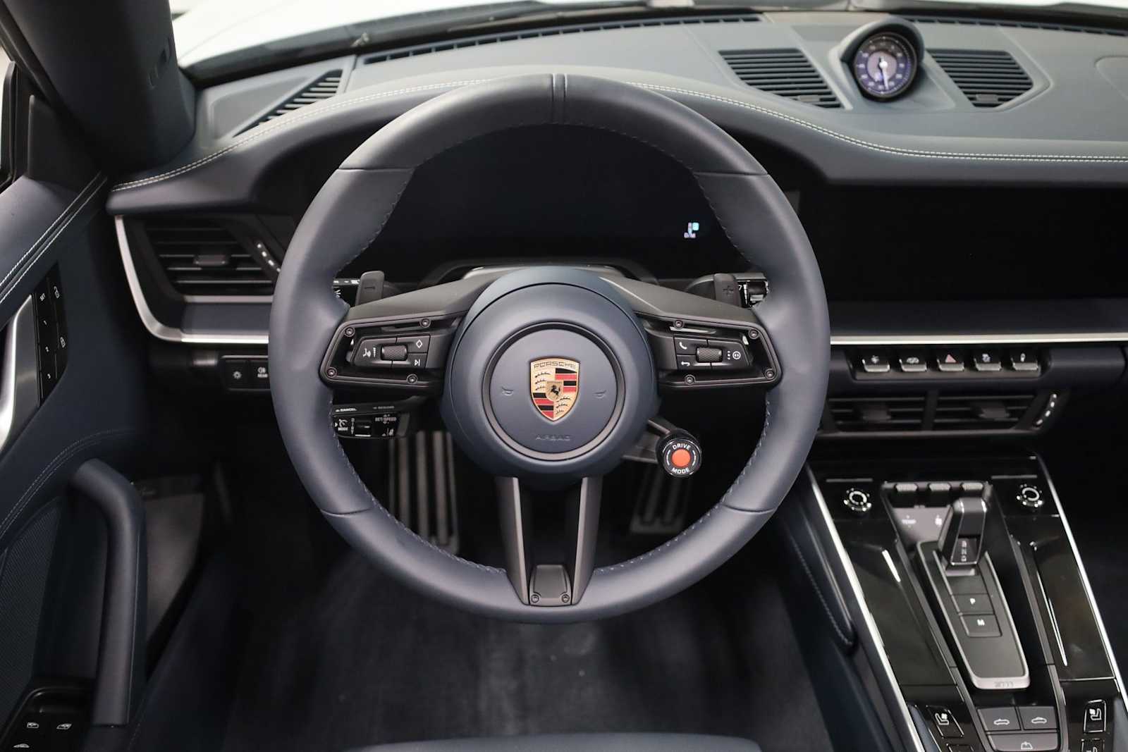 Thumbnail: 2025 Porsche 911 - 23