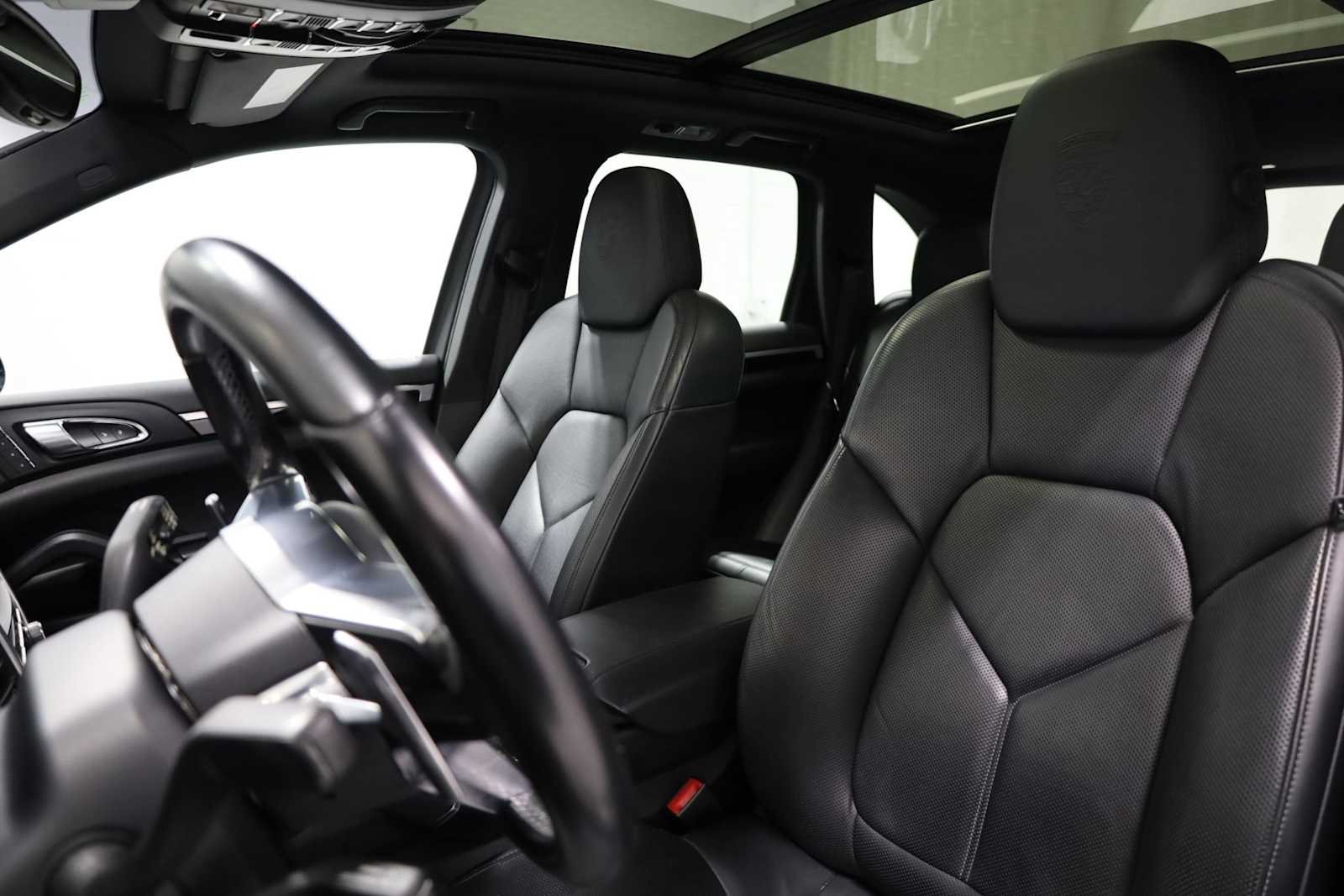 Thumbnail: 2016 Porsche Cayenne - 5