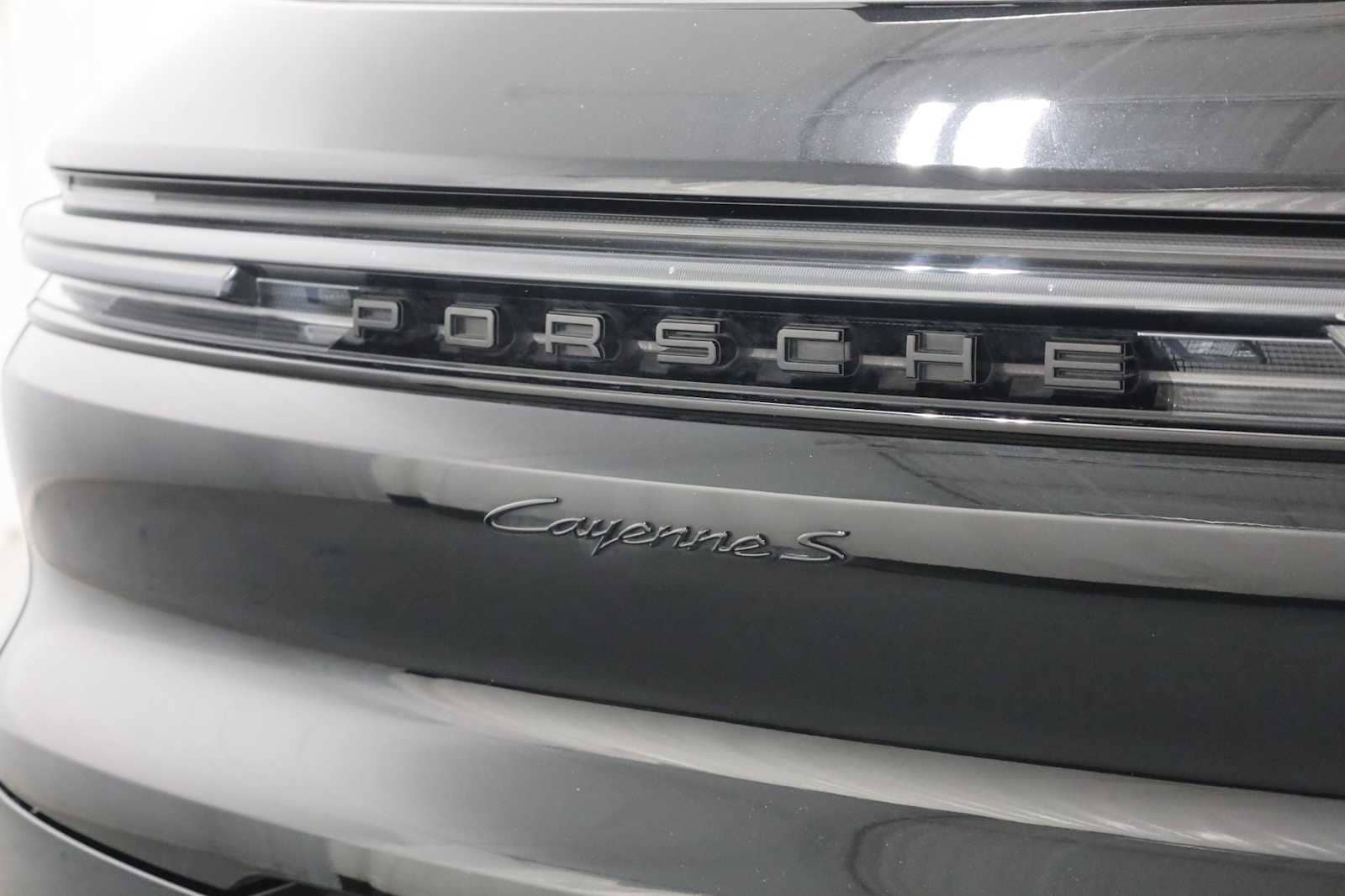 Thumbnail: 2025 Porsche Cayenne - 8