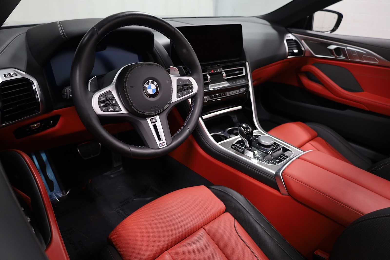 Thumbnail: 2024 BMW 8 Series - 4