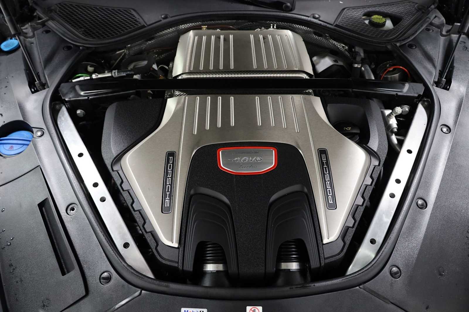 Thumbnail: 2017 Porsche Panamera - 42