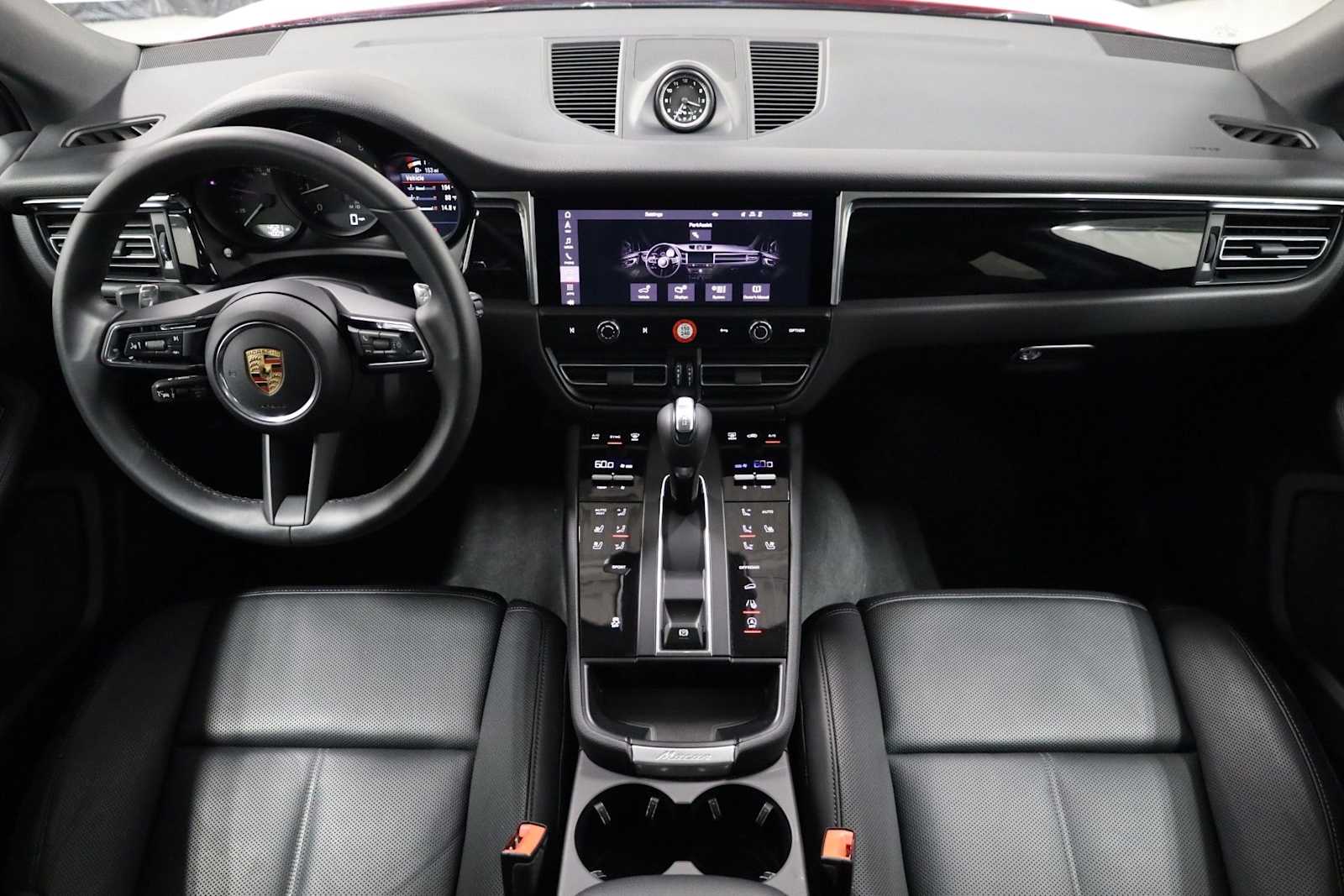 Thumbnail: 2025 Porsche Macan - 26