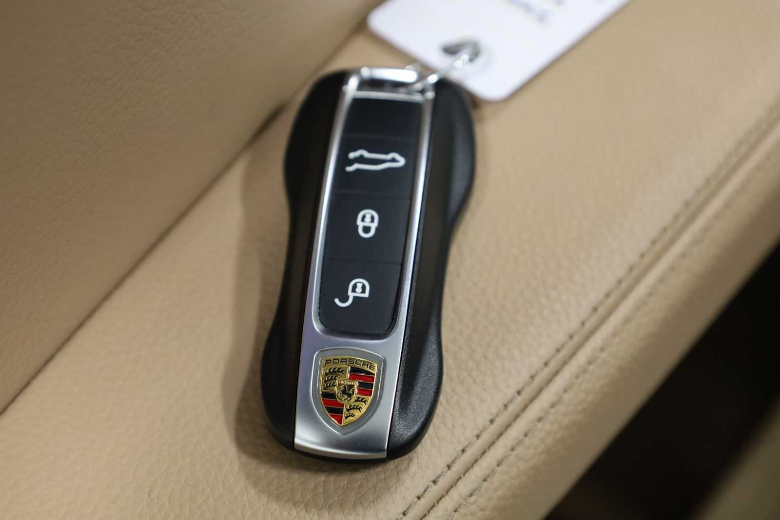 Thumbnail: 2019 Porsche Cayenne - 43