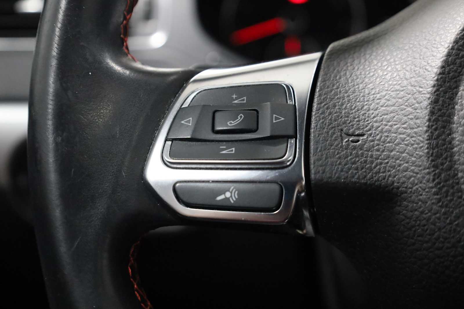 Thumbnail: 2014 Volkswagen Jetta - 24