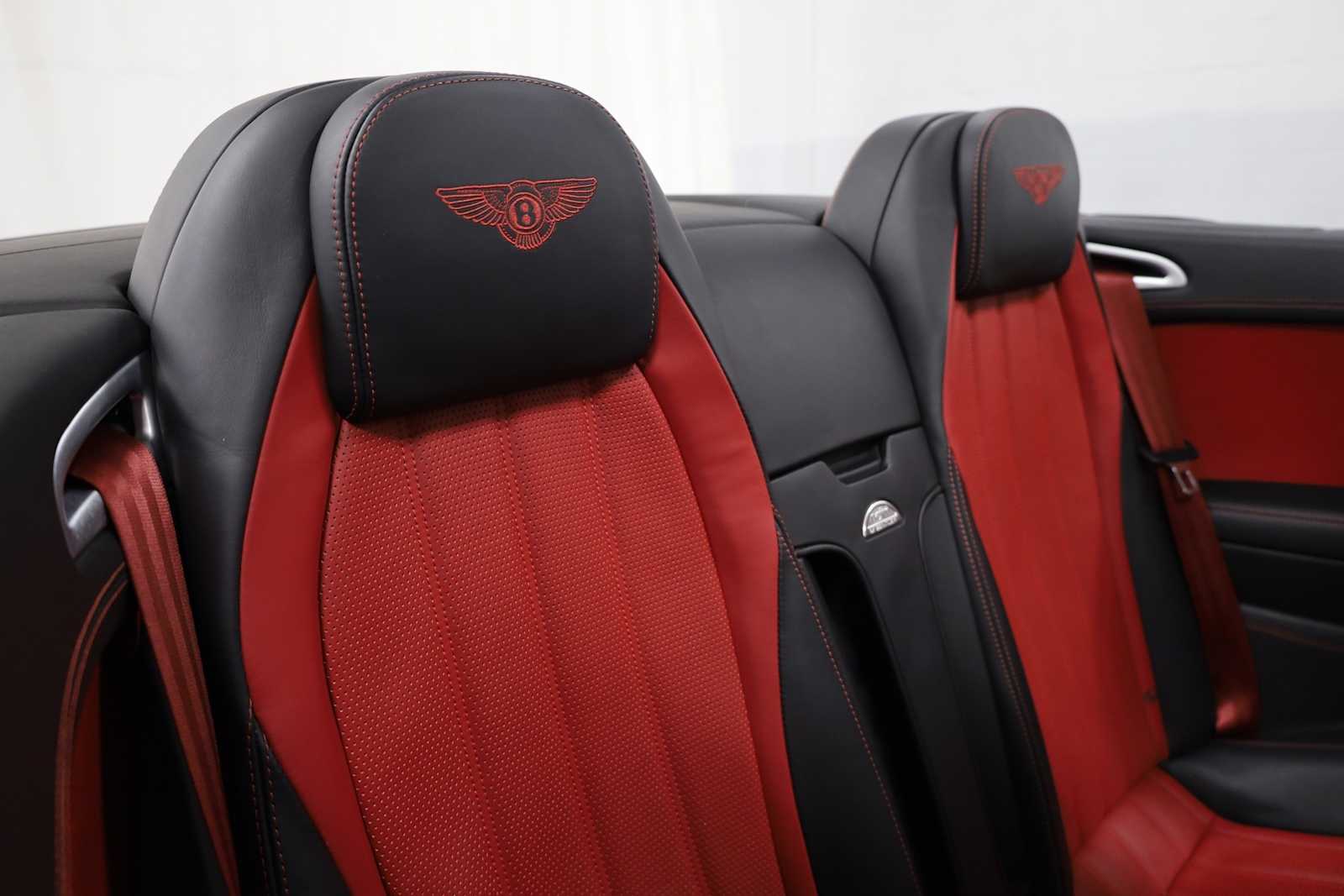 Thumbnail: 2013 Bentley Continental - 36