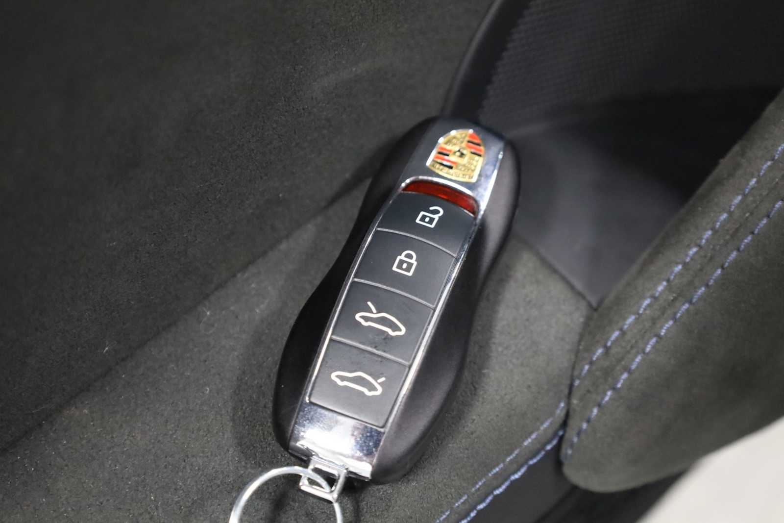 Thumbnail: 2023 Porsche 718 Cayman - 35