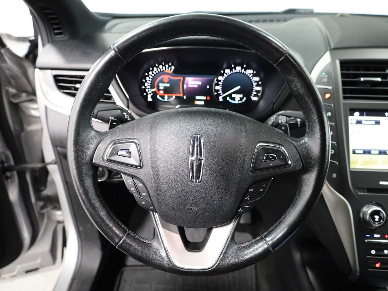 Thumbnail: 2016 Lincoln MKC - 22
