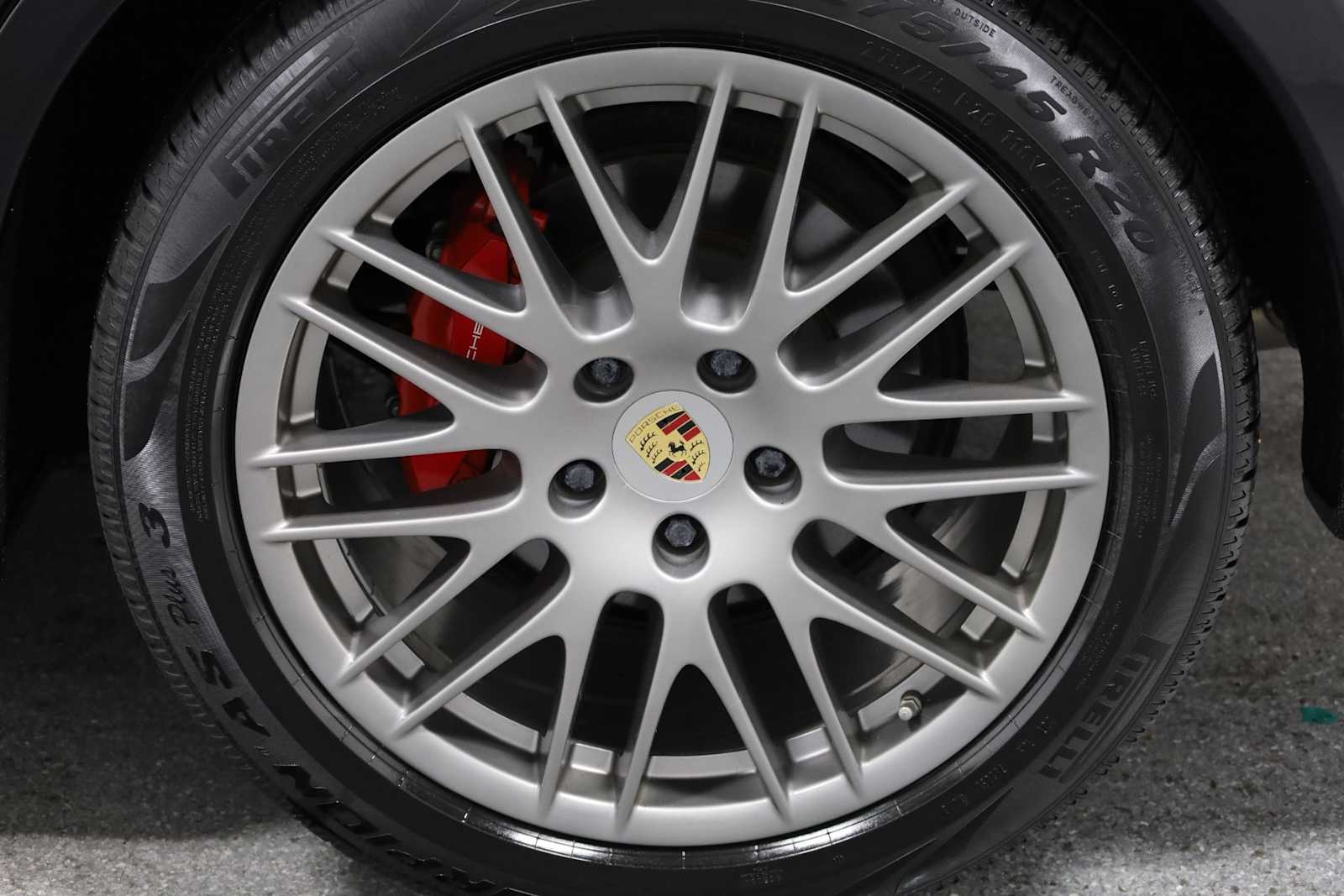 Thumbnail: 2014 Porsche Cayenne - 37
