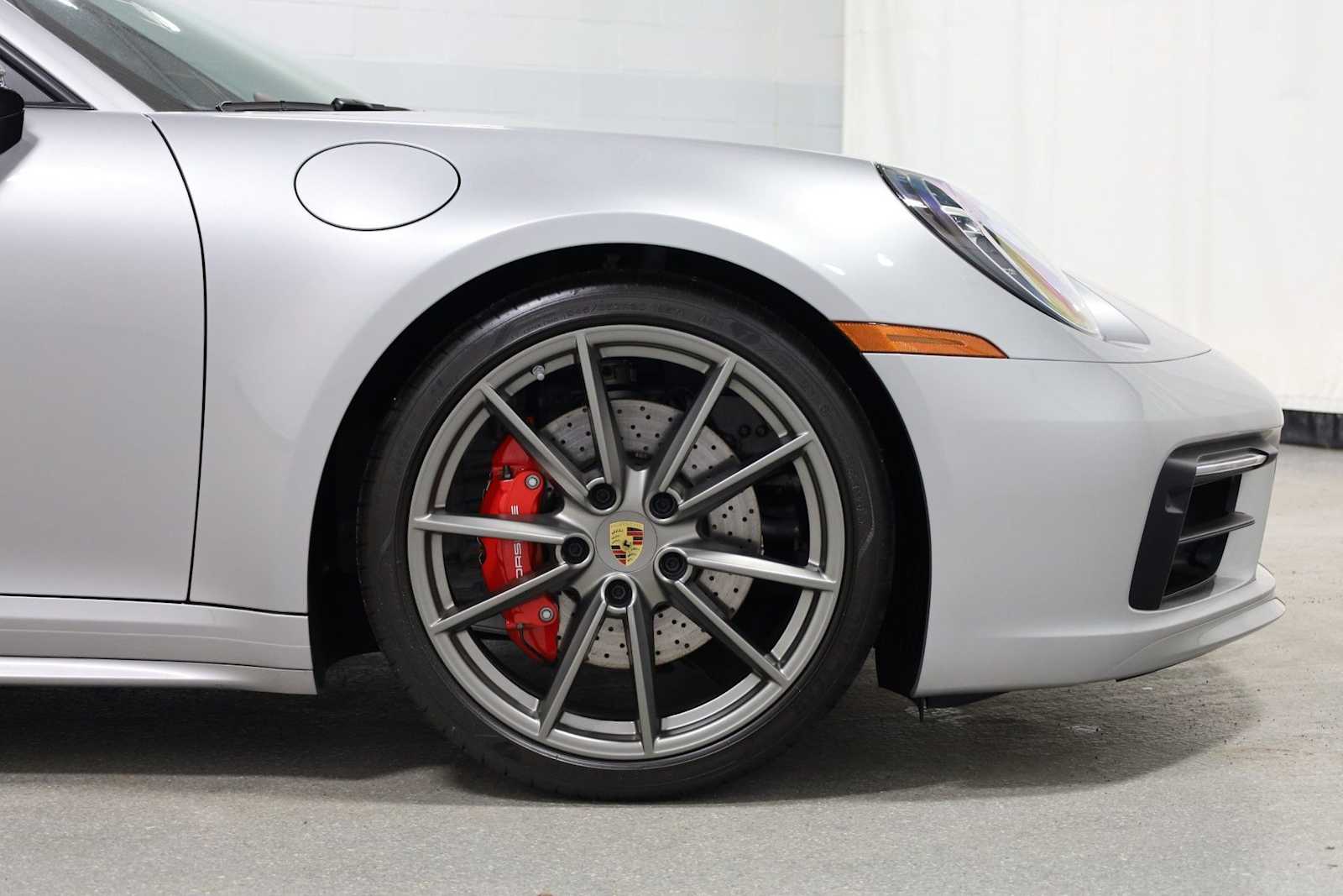 Thumbnail: 2024 Porsche 911 - 11