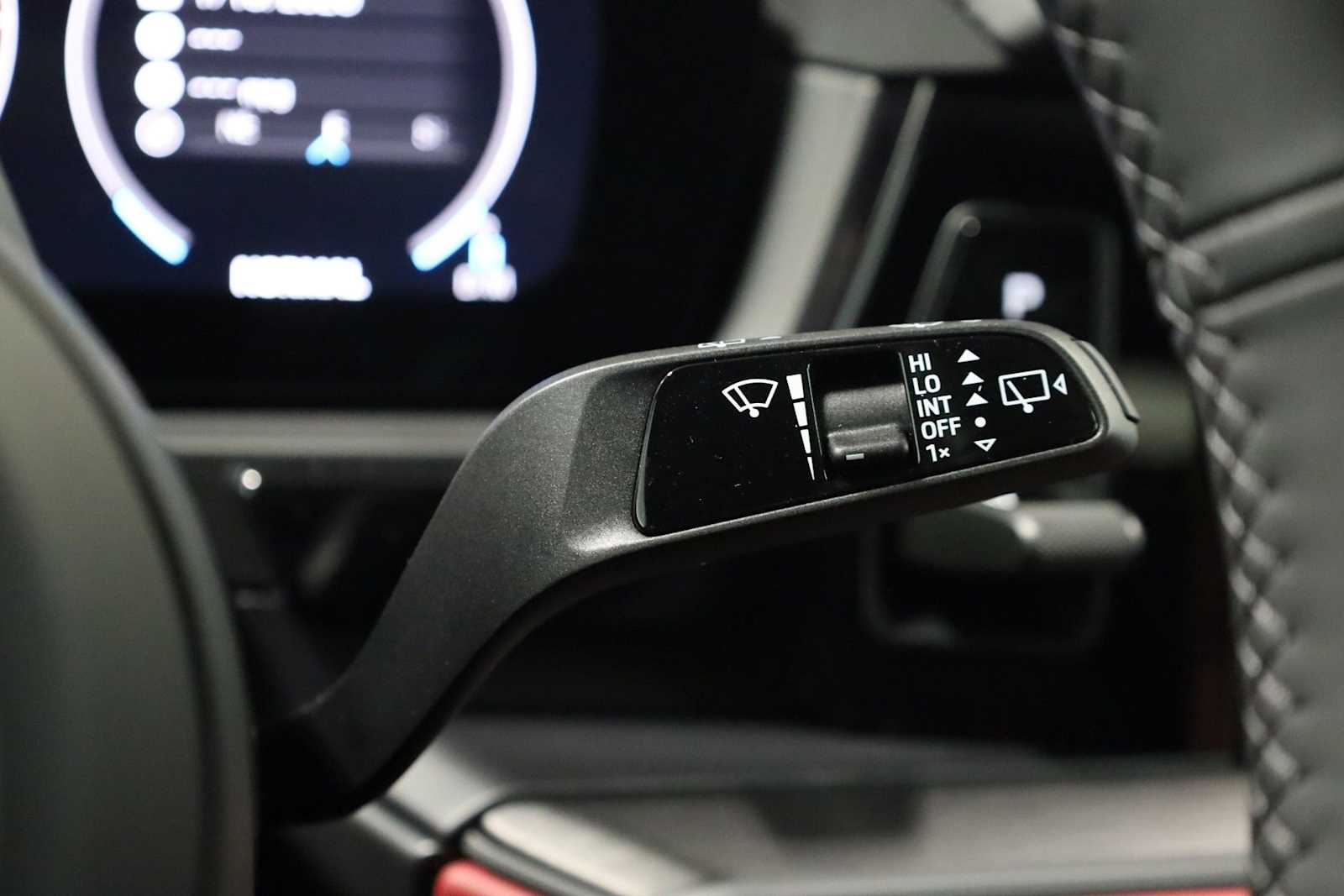 Thumbnail: 2026 Porsche Cayenne - 30