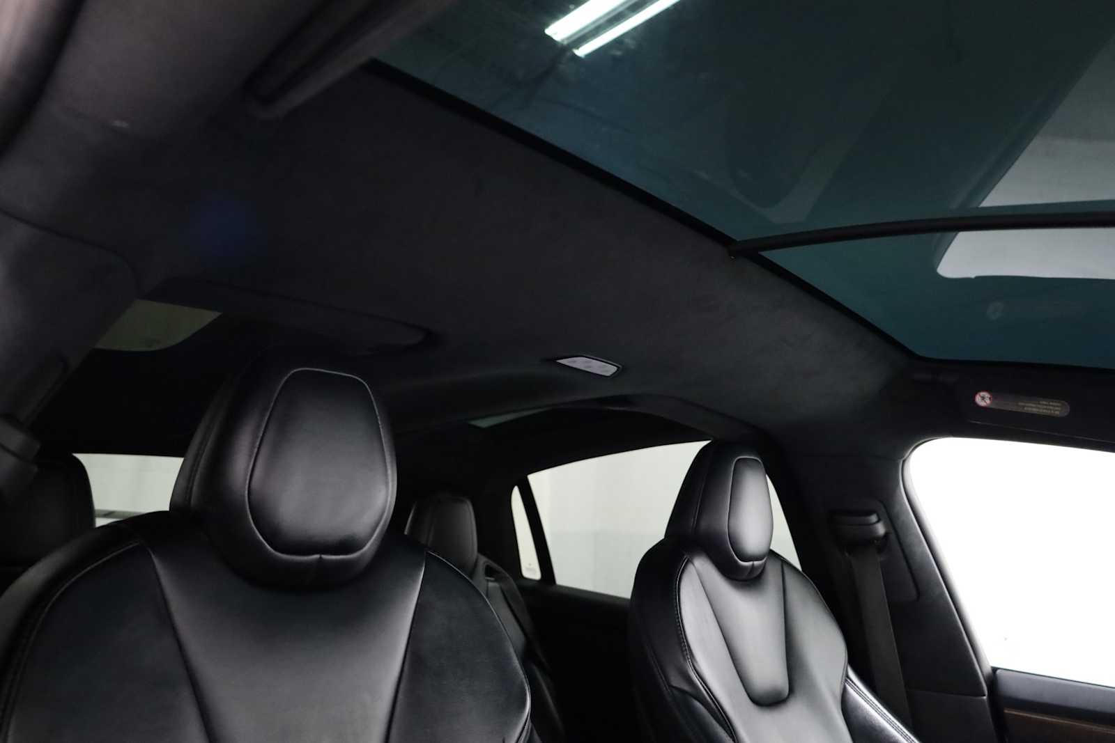 Thumbnail: 2021 Tesla Model X - 18