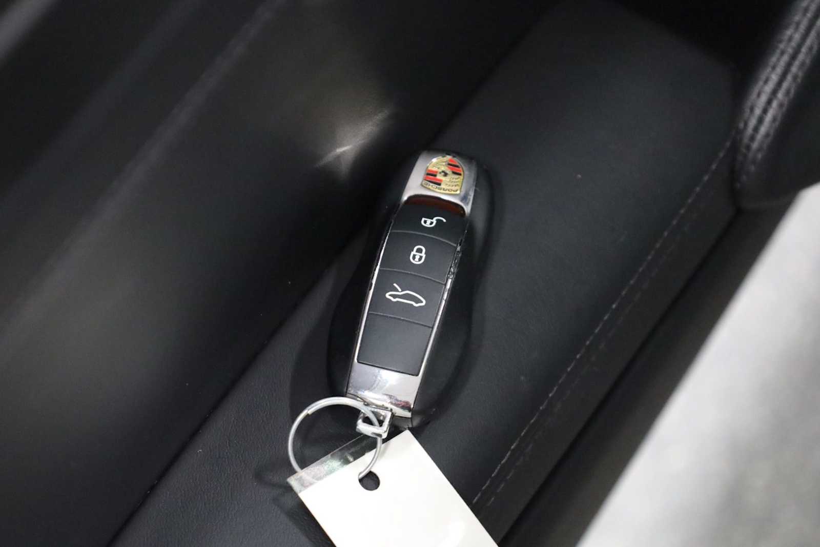 Thumbnail: 2019 Porsche 911 - 39