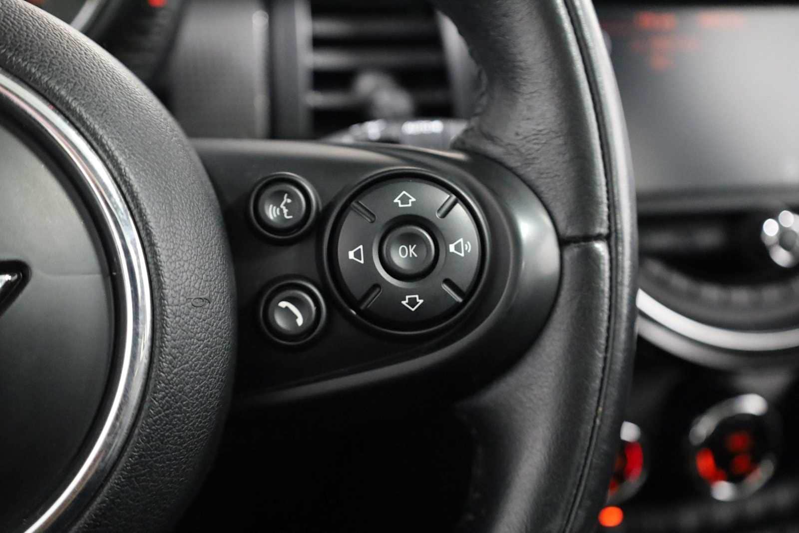 Thumbnail: 2016 MINI Cooper Hardtop - 26