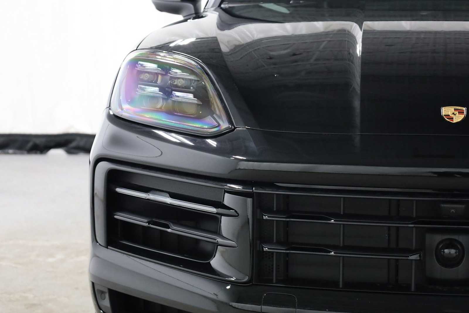 Thumbnail: 2026 Porsche Cayenne - 15