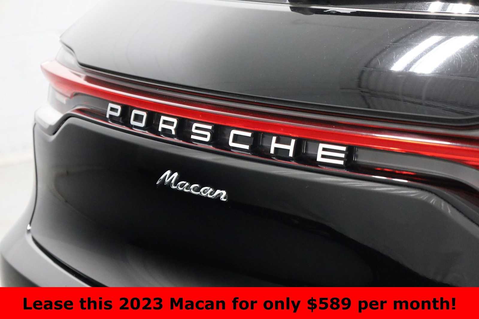 Thumbnail: 2023 Porsche Macan - 8
