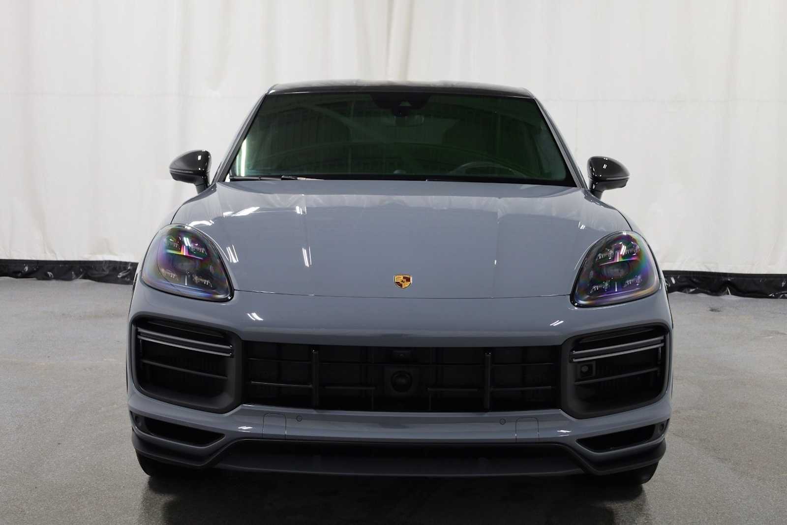 Thumbnail: 2022 Porsche  - 14