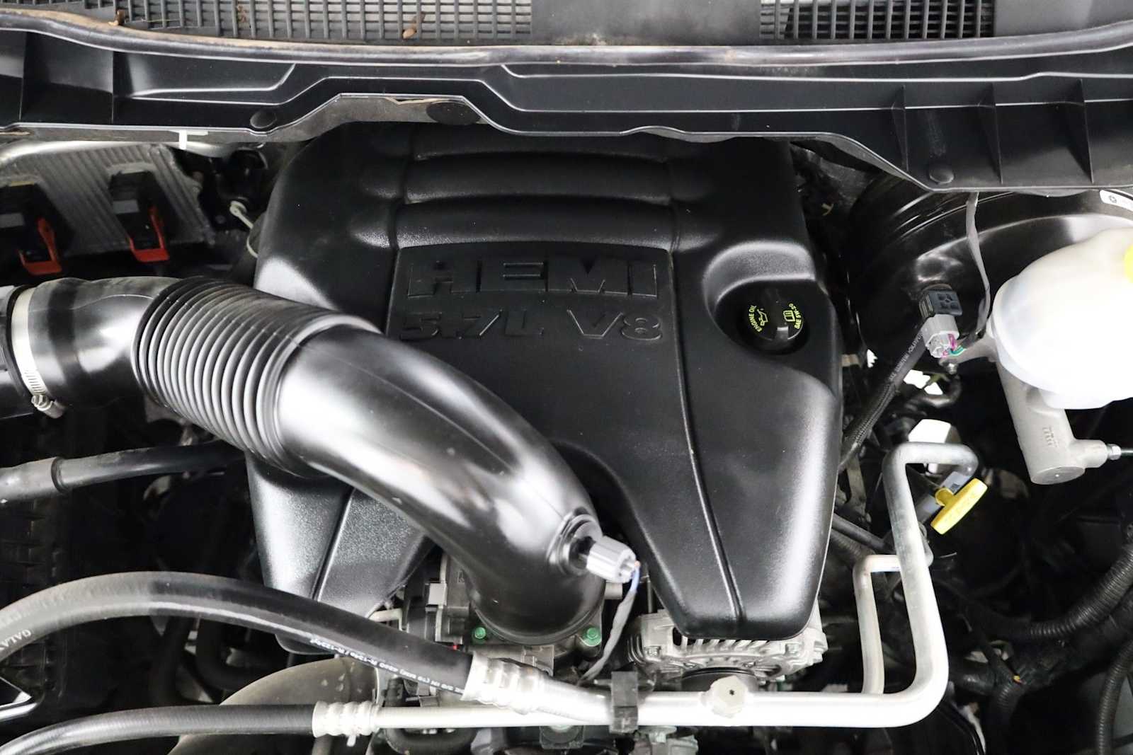 Thumbnail: 2019 RAM 1500 Classic - 34