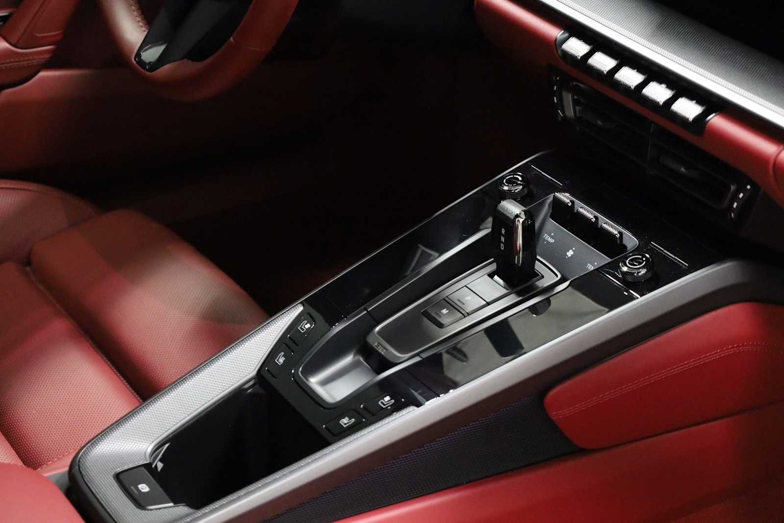 Thumbnail: 2024 Porsche 911 - 20