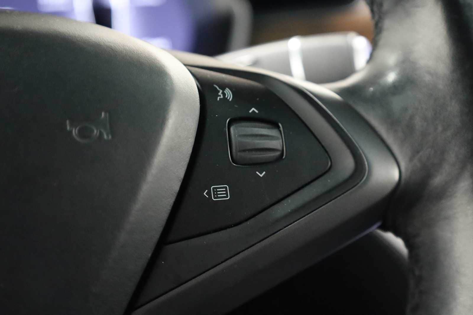 Thumbnail: 2021 Tesla Model X - 25