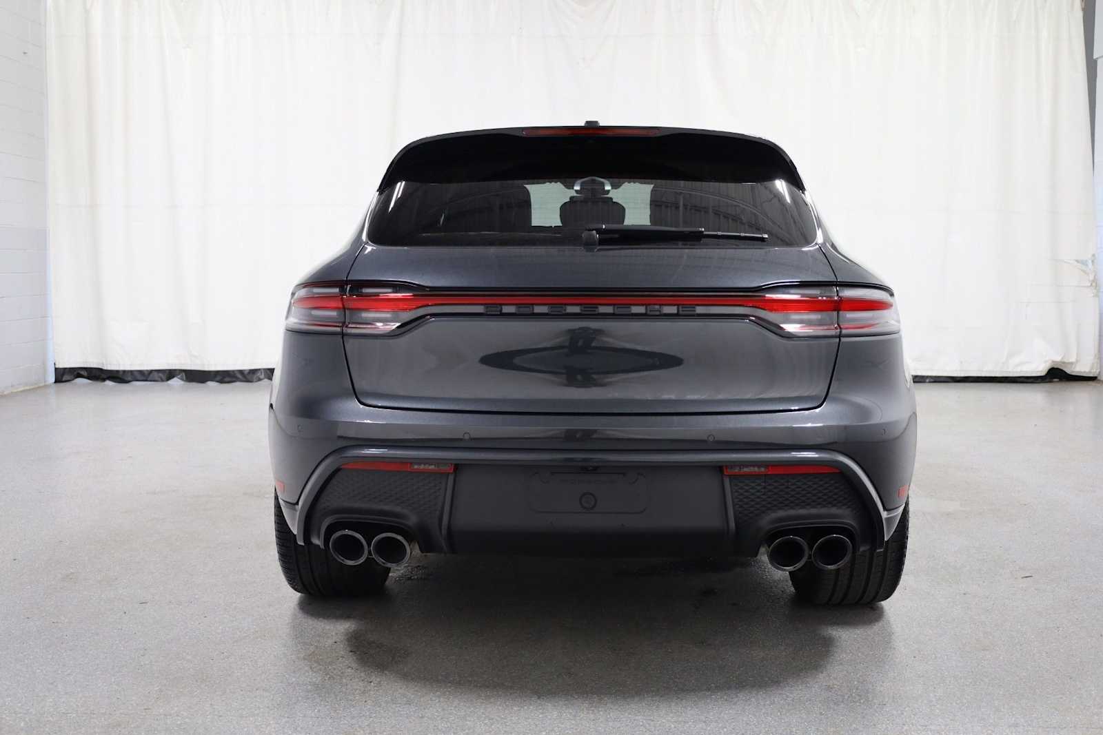 Thumbnail: 2024 Porsche Macan - 7