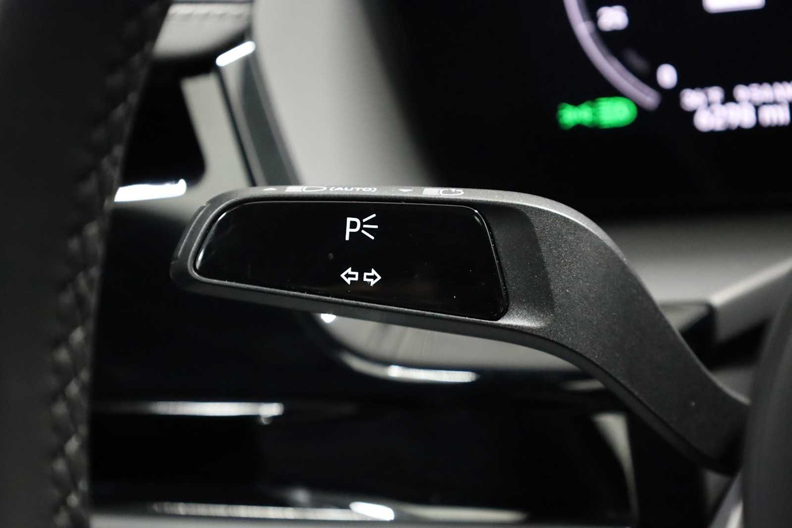 Thumbnail: 2025 Porsche Panamera - 29