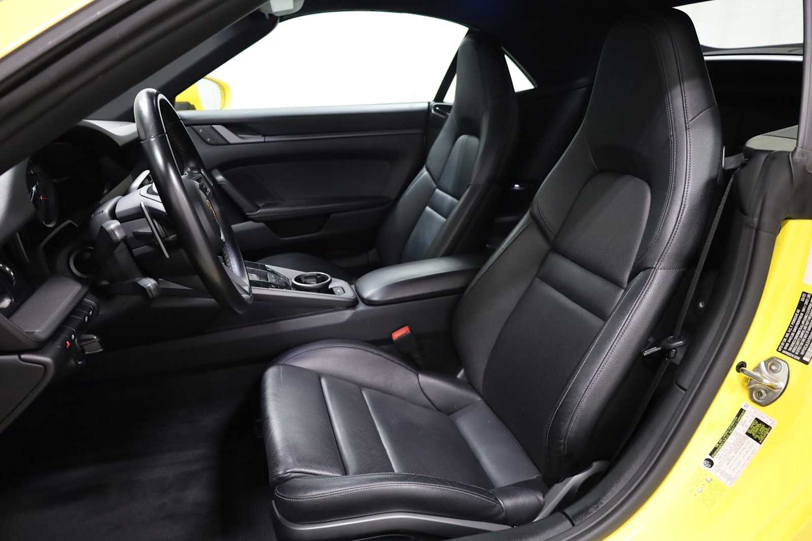 Thumbnail: 2022 Porsche 911 - 5