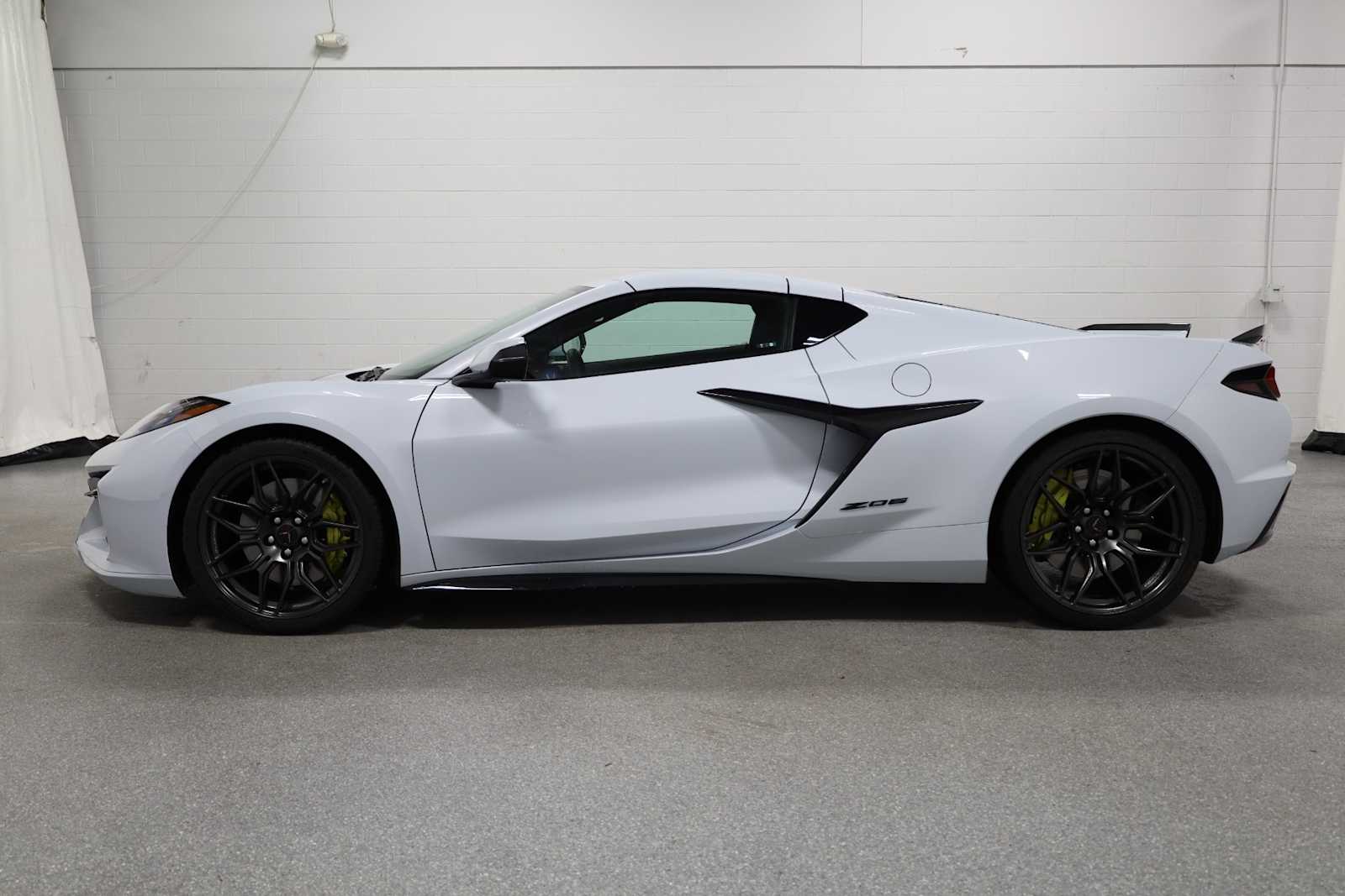 Thumbnail: 2024 Chevrolet Corvette - 2