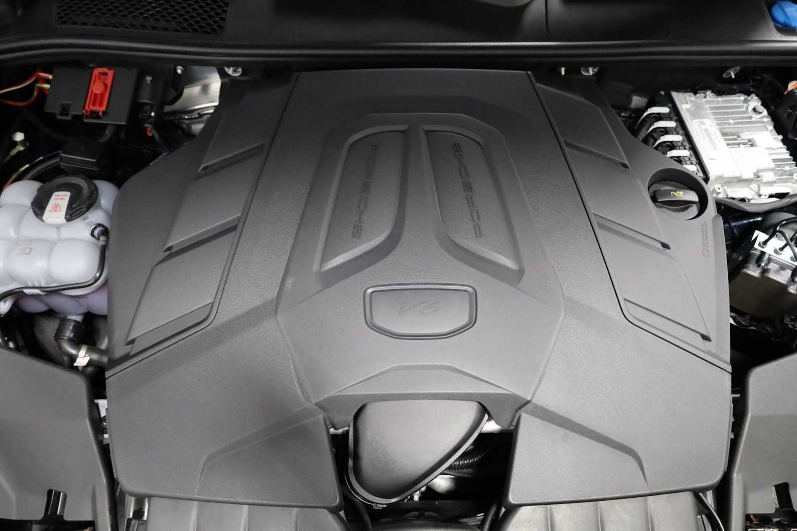 Thumbnail: 2025 Porsche Cayenne - 40