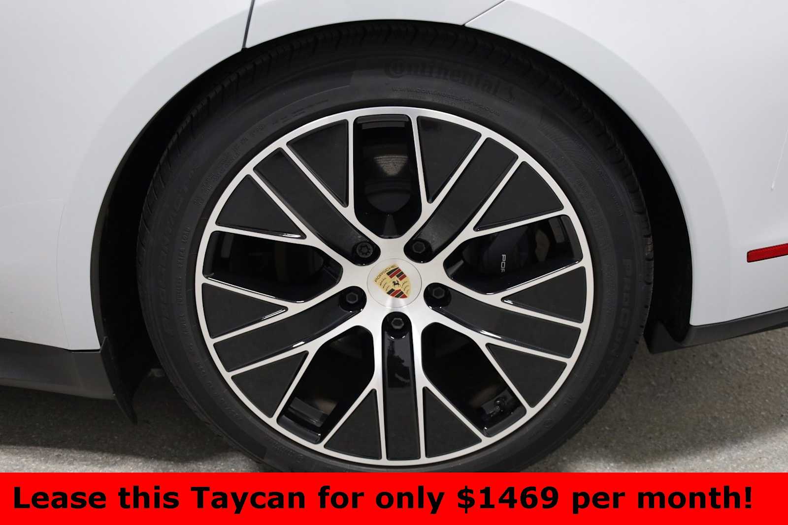 Thumbnail: 2025 Porsche Taycan - 35