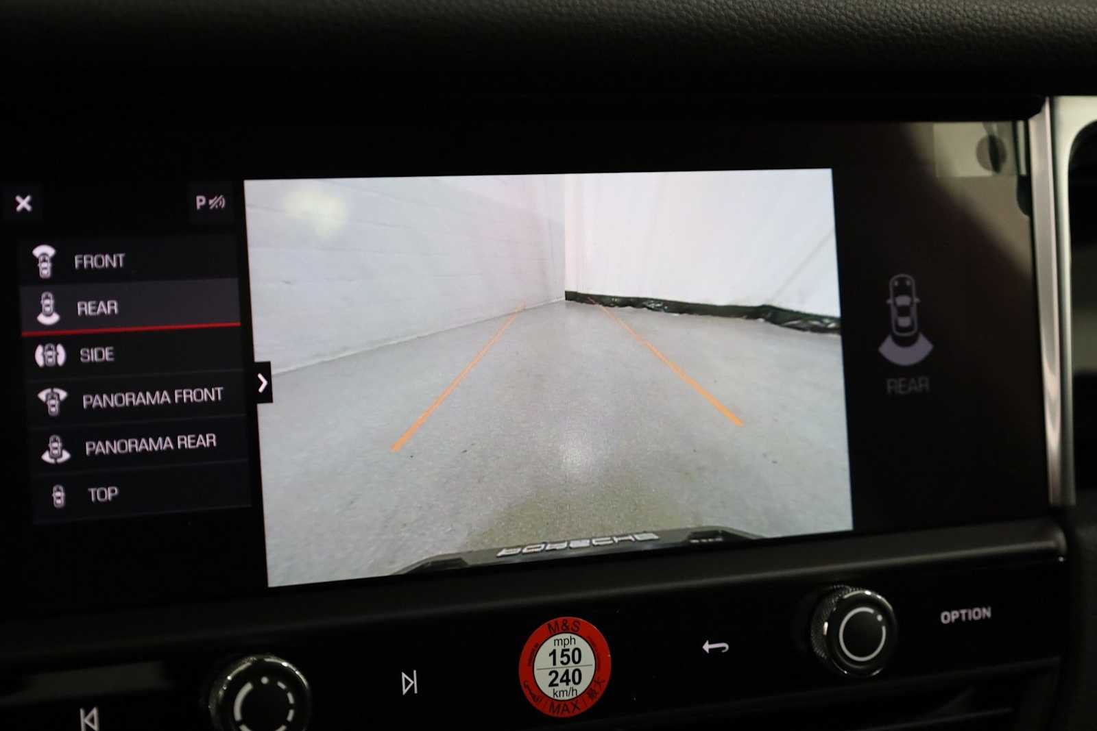 Thumbnail: 2026 Porsche Macan - 35