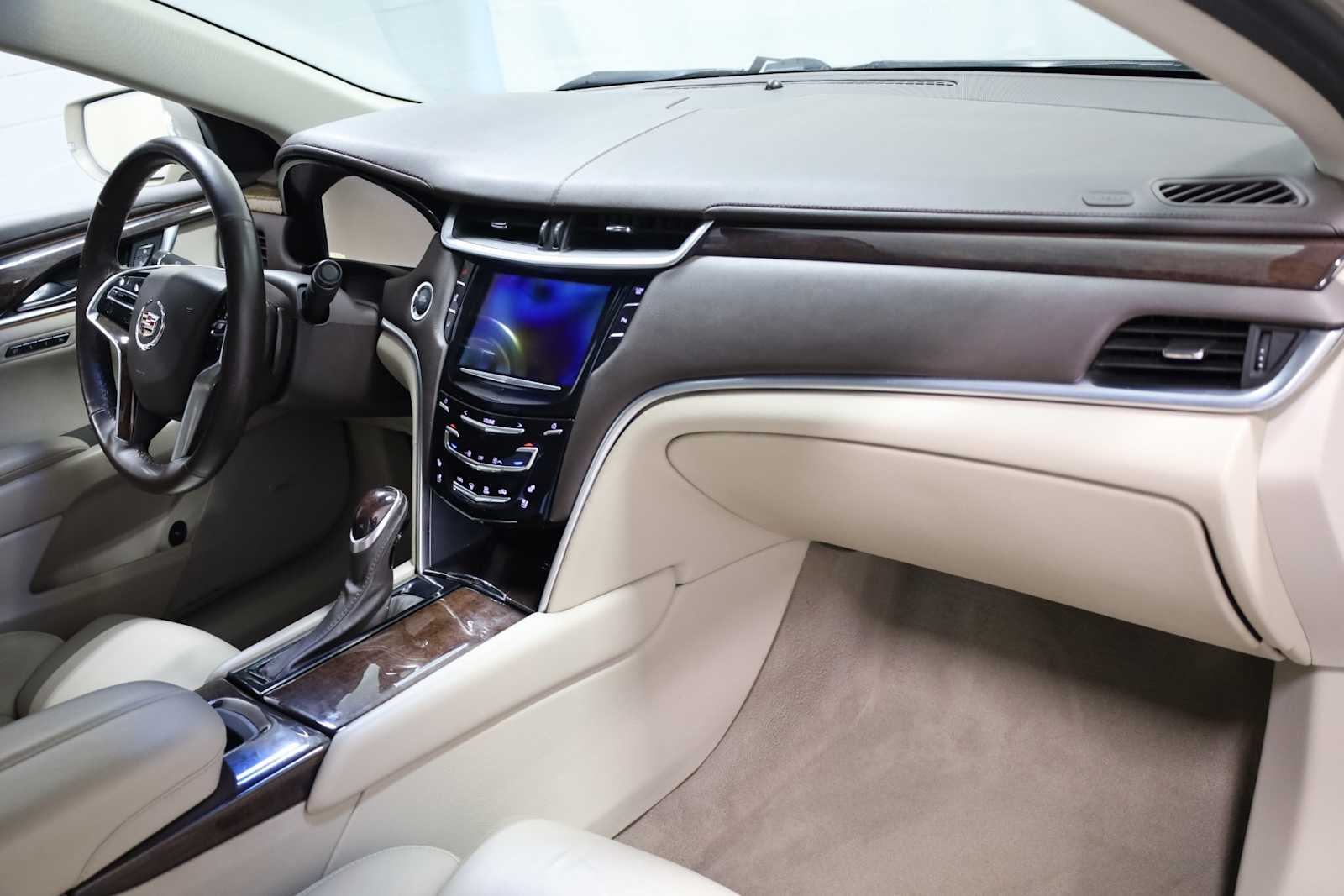 Thumbnail: 2013 Cadillac XTS - 6
