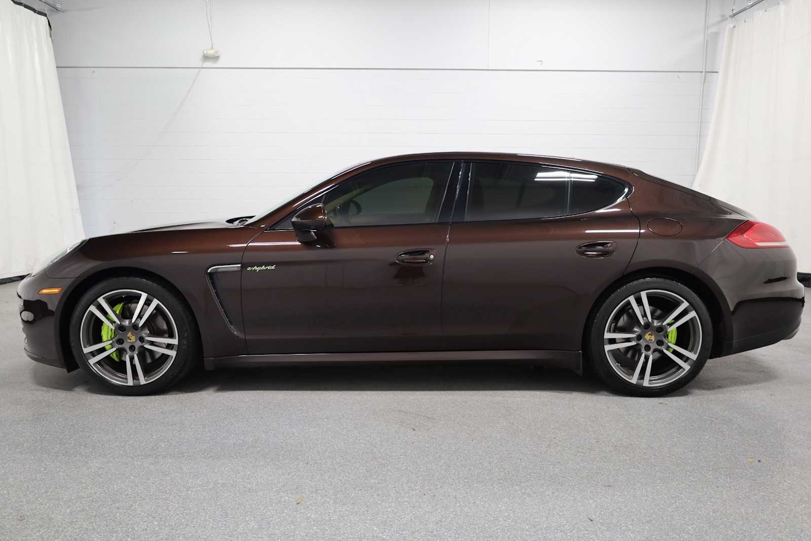 Thumbnail: 2014 Porsche Panamera - 2