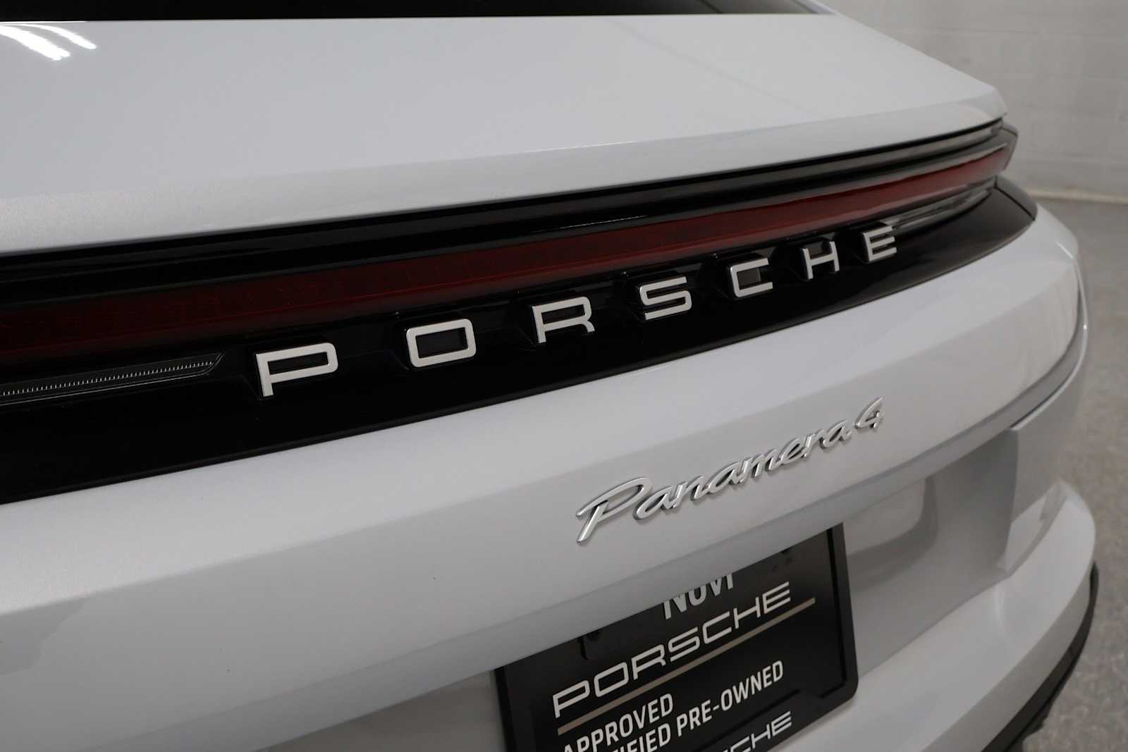 Thumbnail: 2025 Porsche Panamera - 8