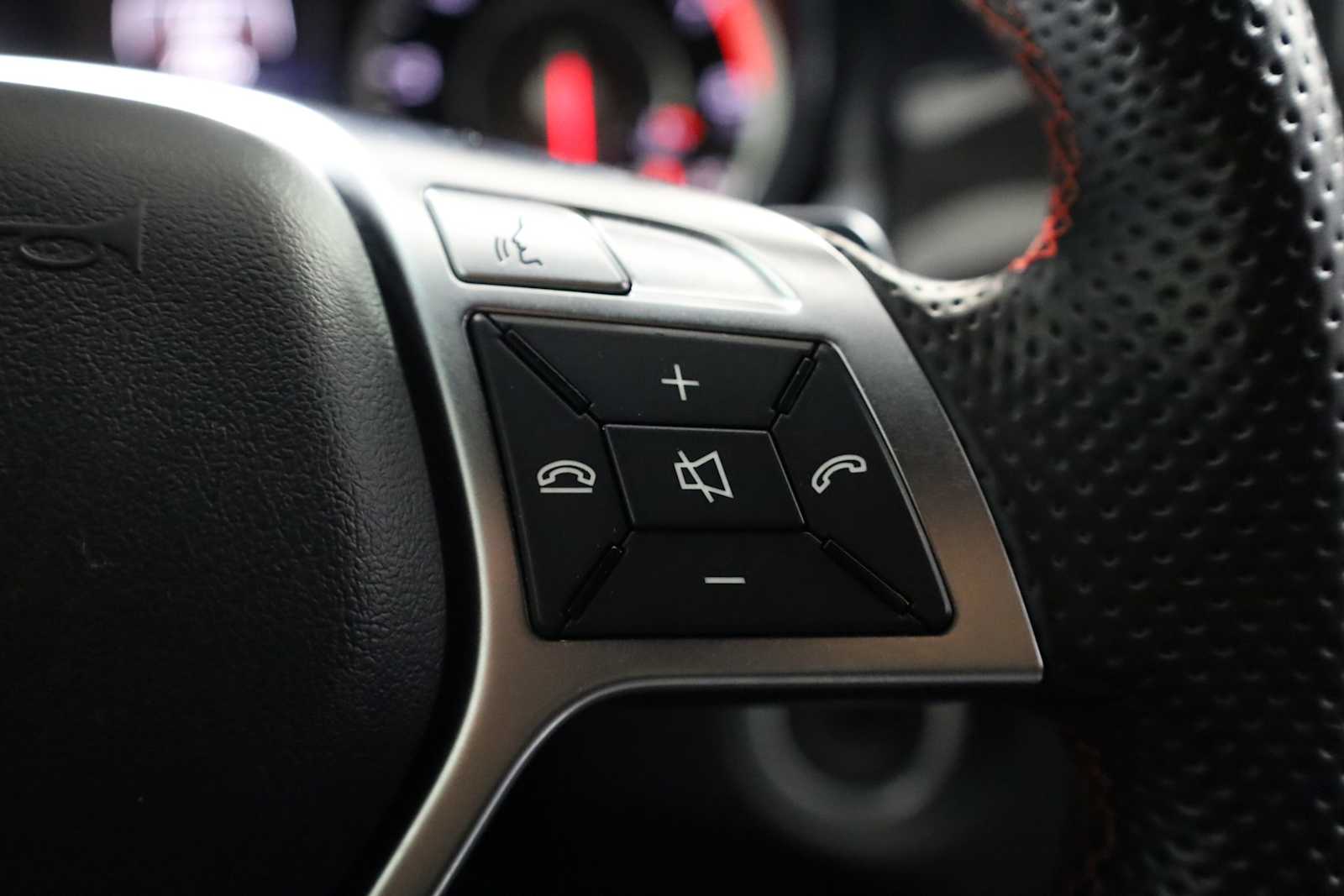 Thumbnail: 2014 Mercedes-Benz CLA - 32