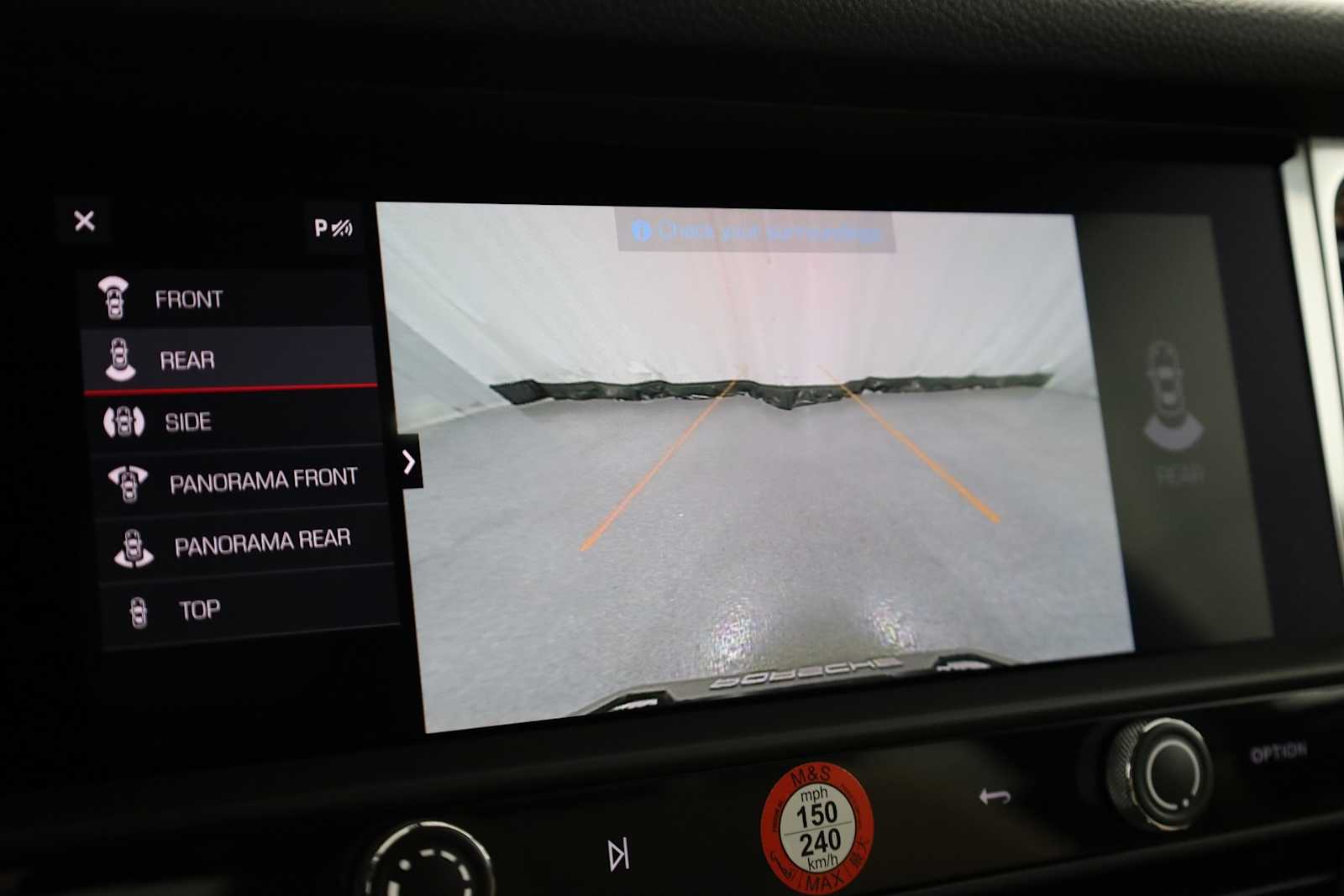 Thumbnail: 2026 Porsche Macan - 34