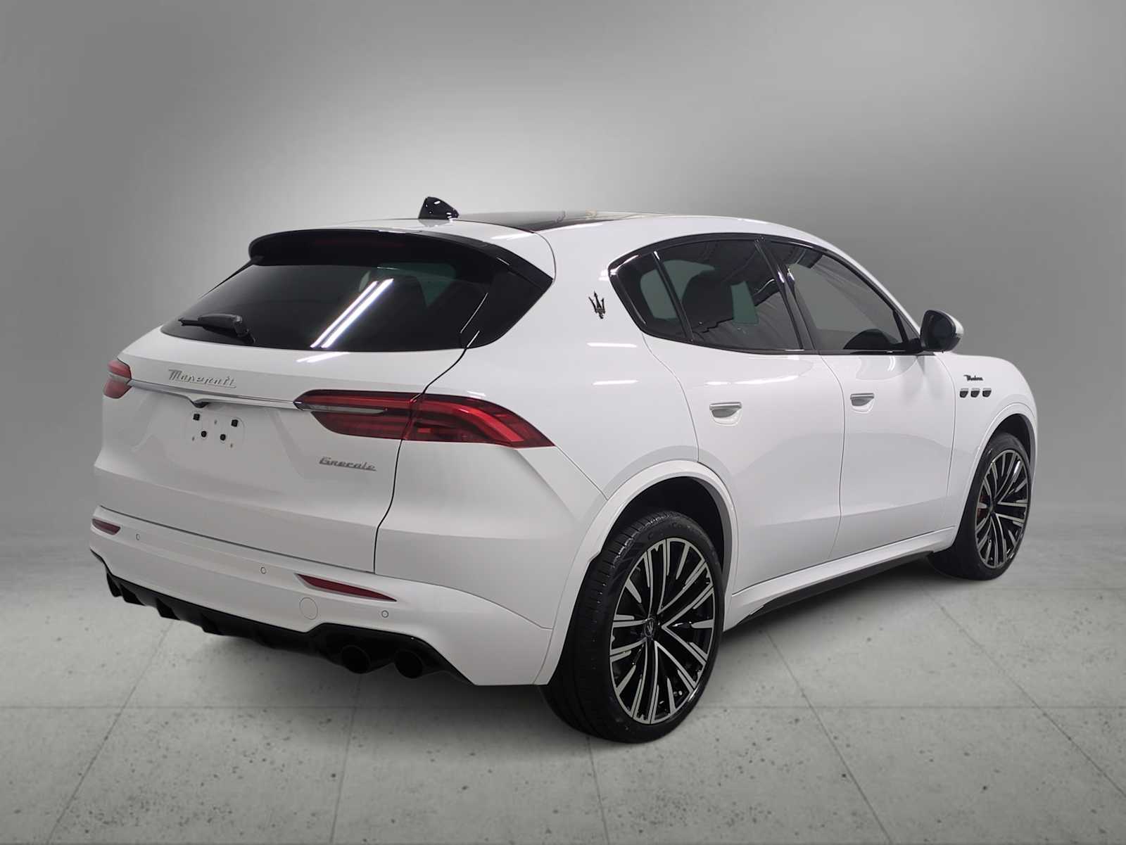 Thumbnail: 2023 Maserati Grecale - 8
