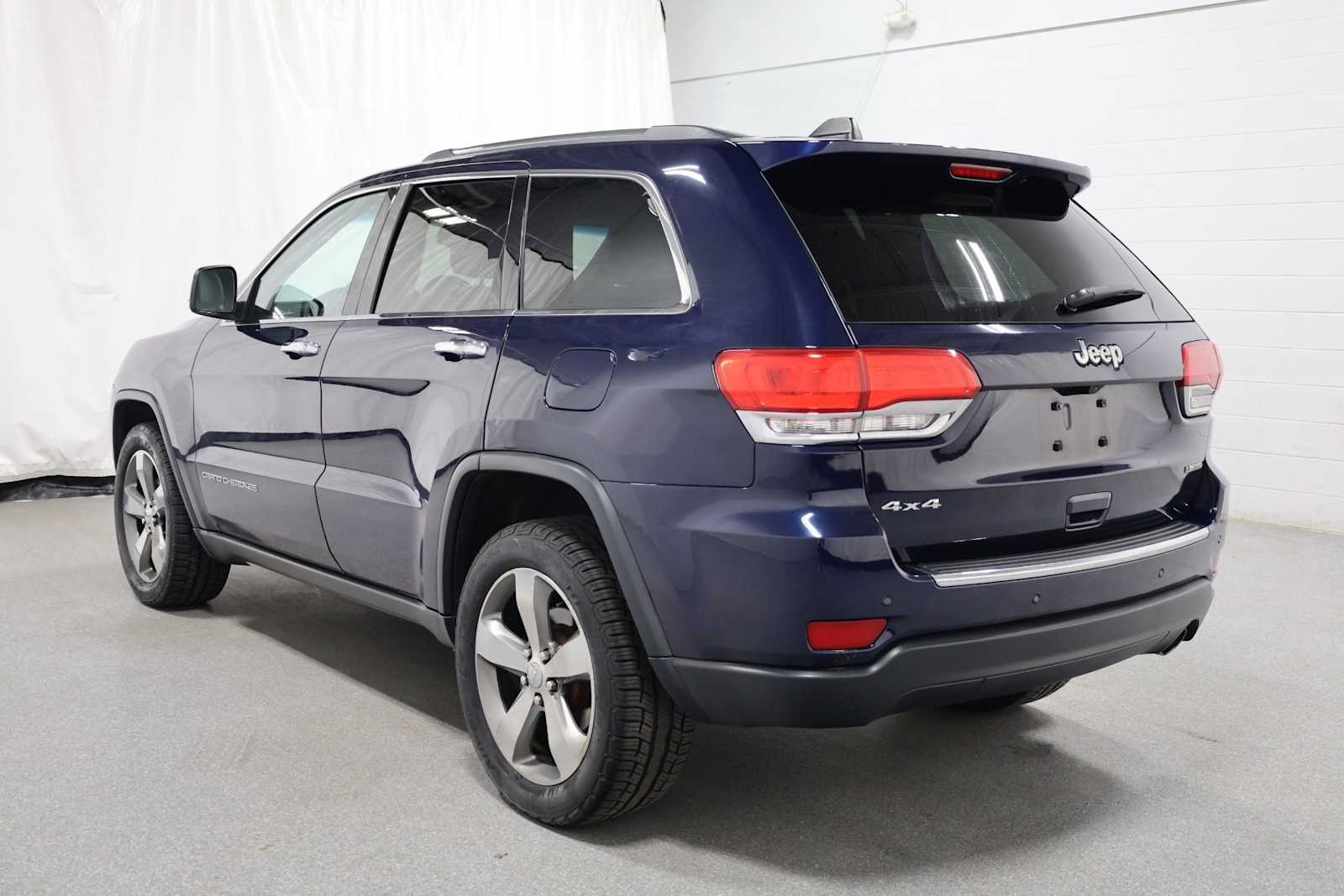 2016 Jeep Grand Cherokee Limited Edition 11