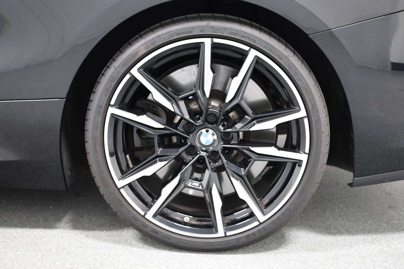 Thumbnail: 2024 BMW 8 Series - 32
