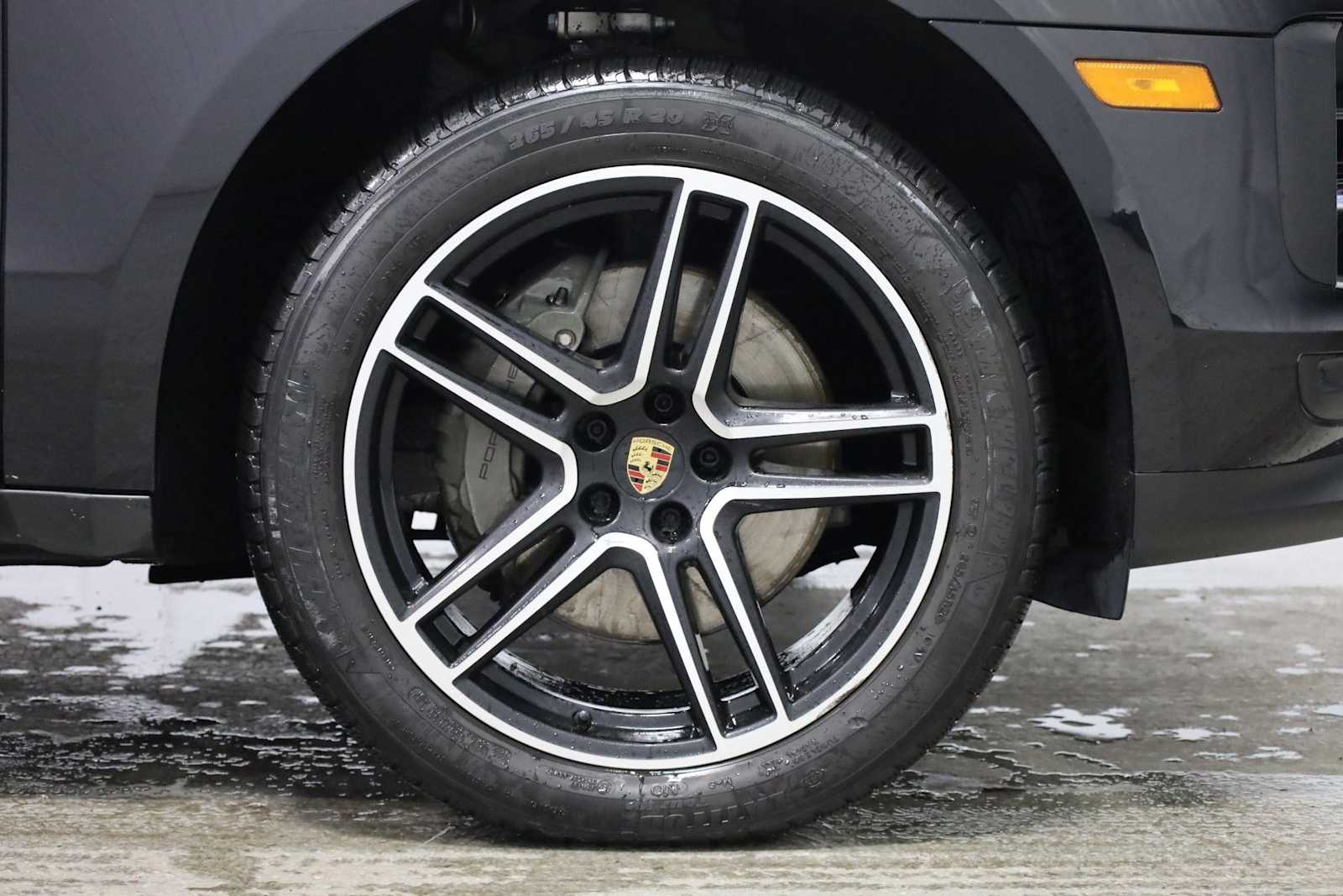 Thumbnail: 2020 Porsche Macan - 12