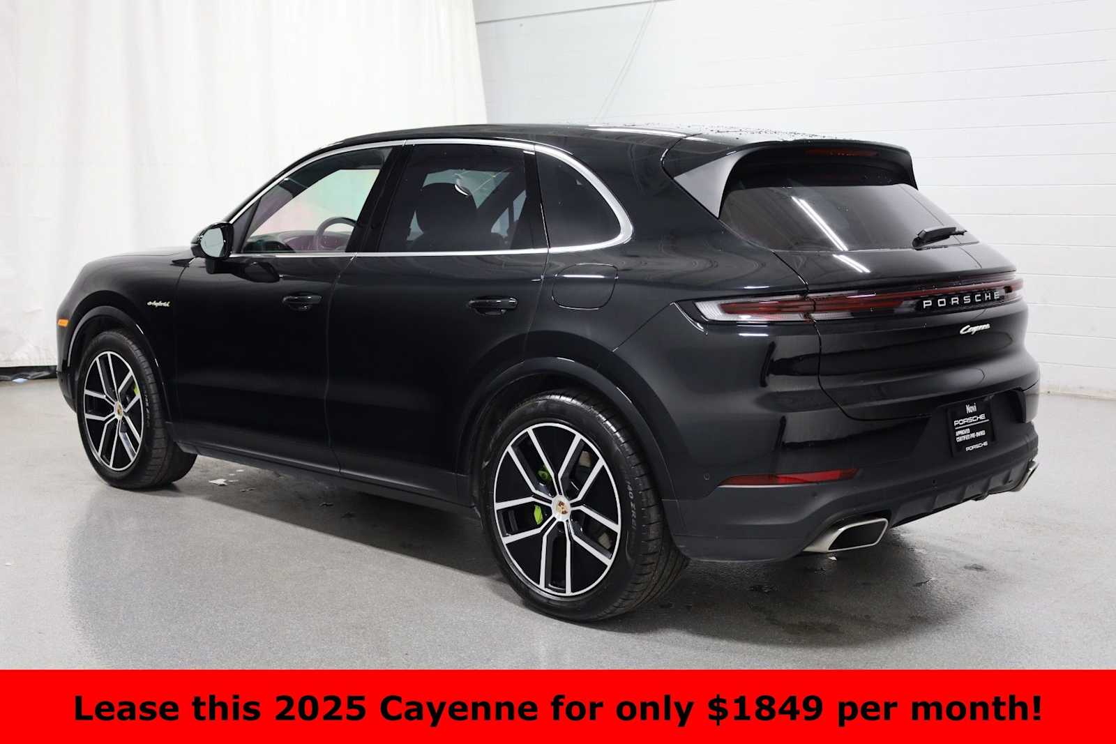 Thumbnail: 2025 Porsche Cayenne - 3