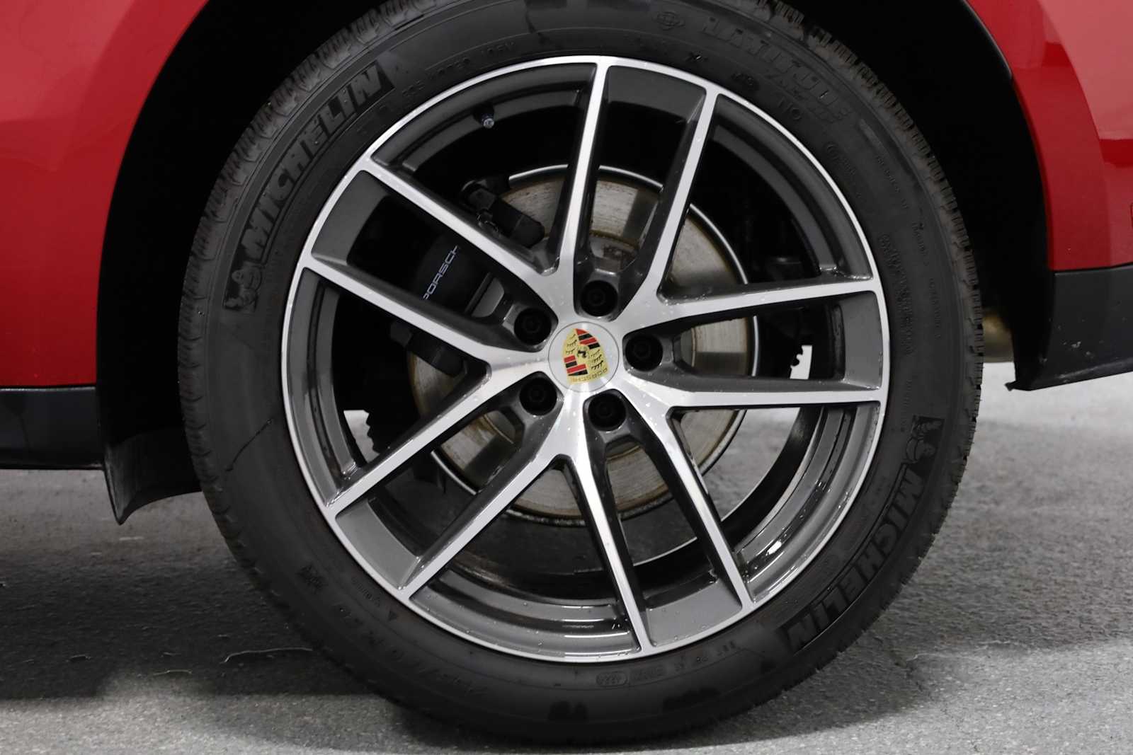 Thumbnail: 2025 Porsche Macan - 38